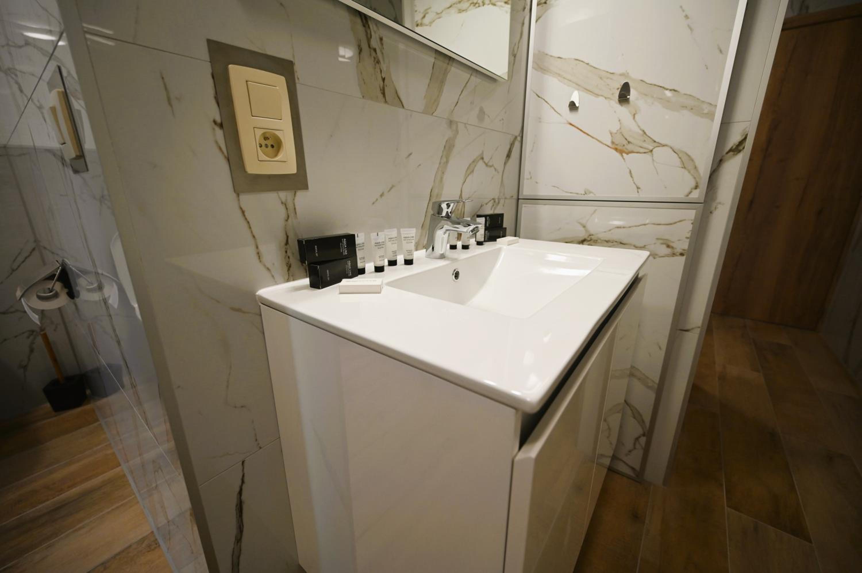Quadruple Room with Terrace - Photo 5