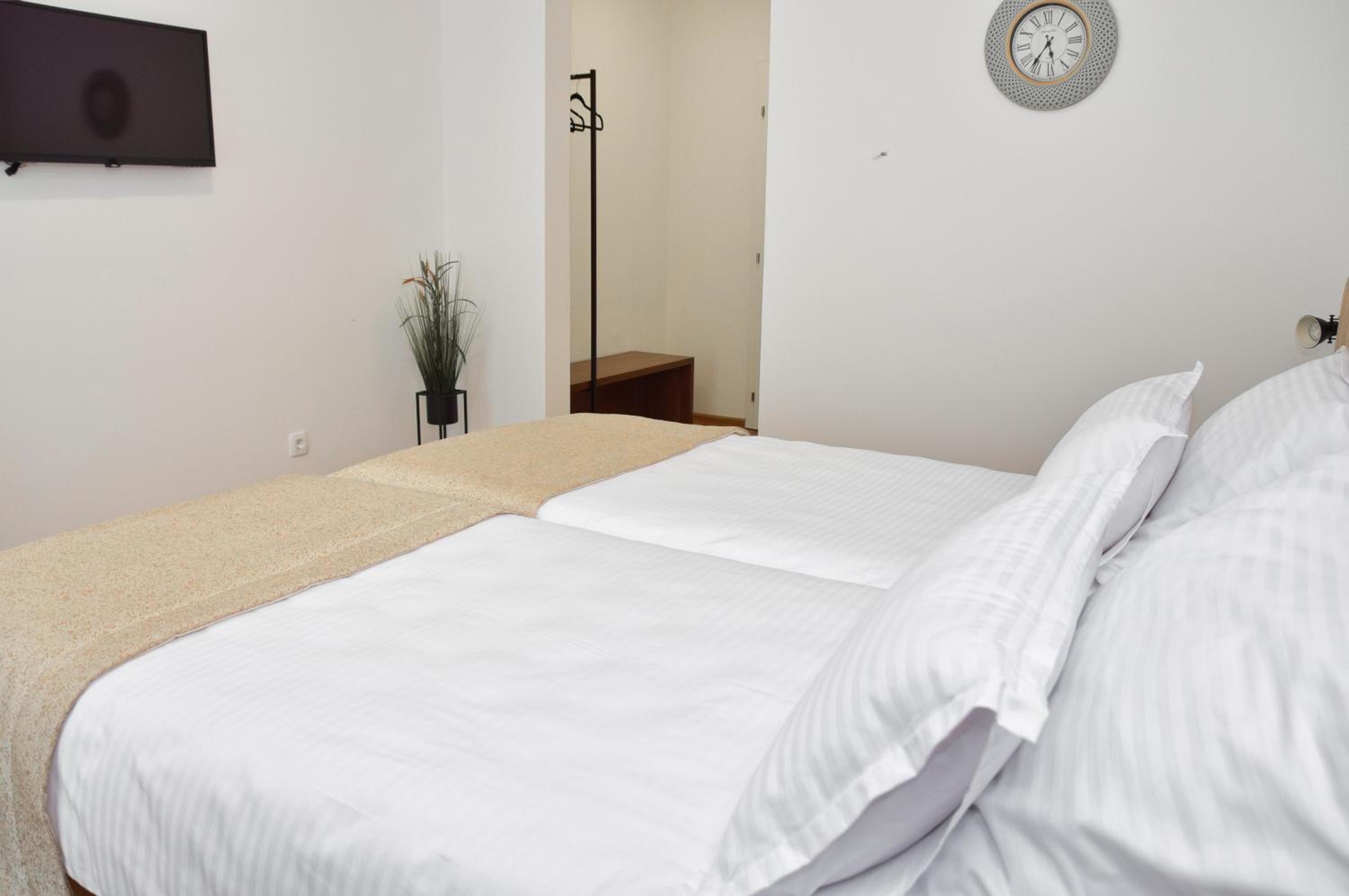 Standard Twin Room photo 3