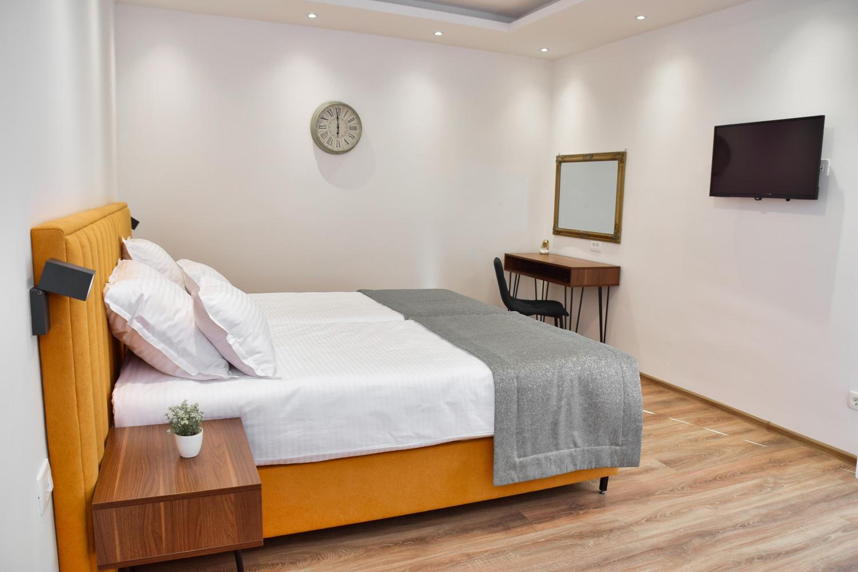 Standard Quadruple Room photo 3