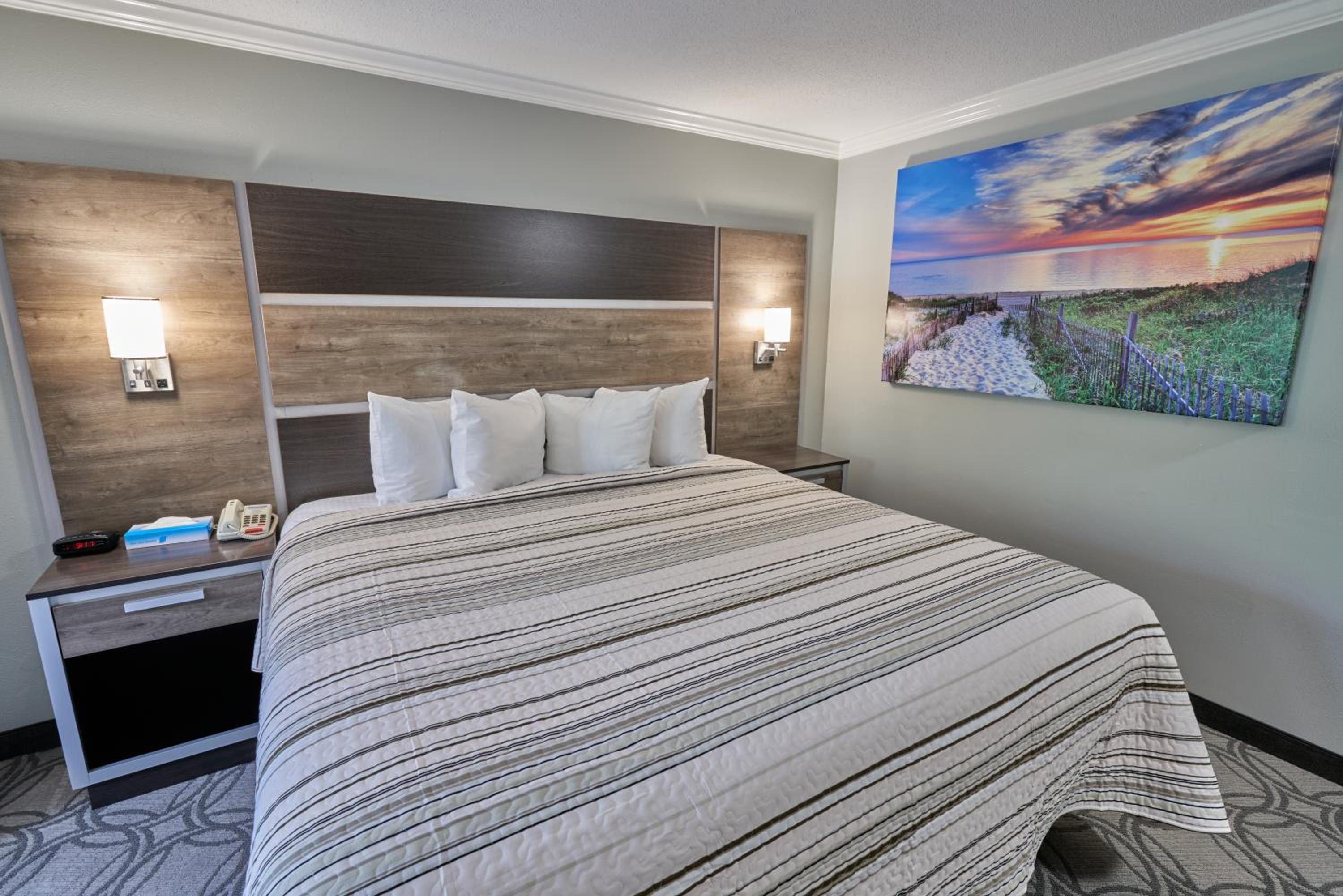 Superior King Room (Non-Smoking) - Photo 20