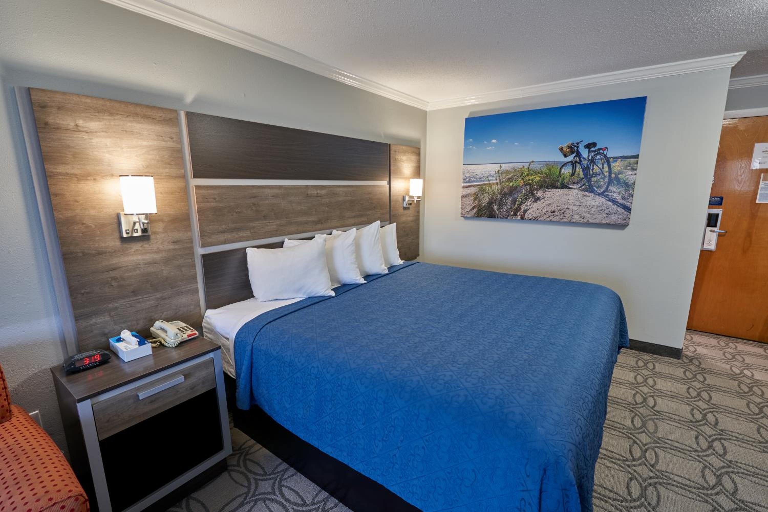 Superior King Room (Non-Smoking) - Photo 23