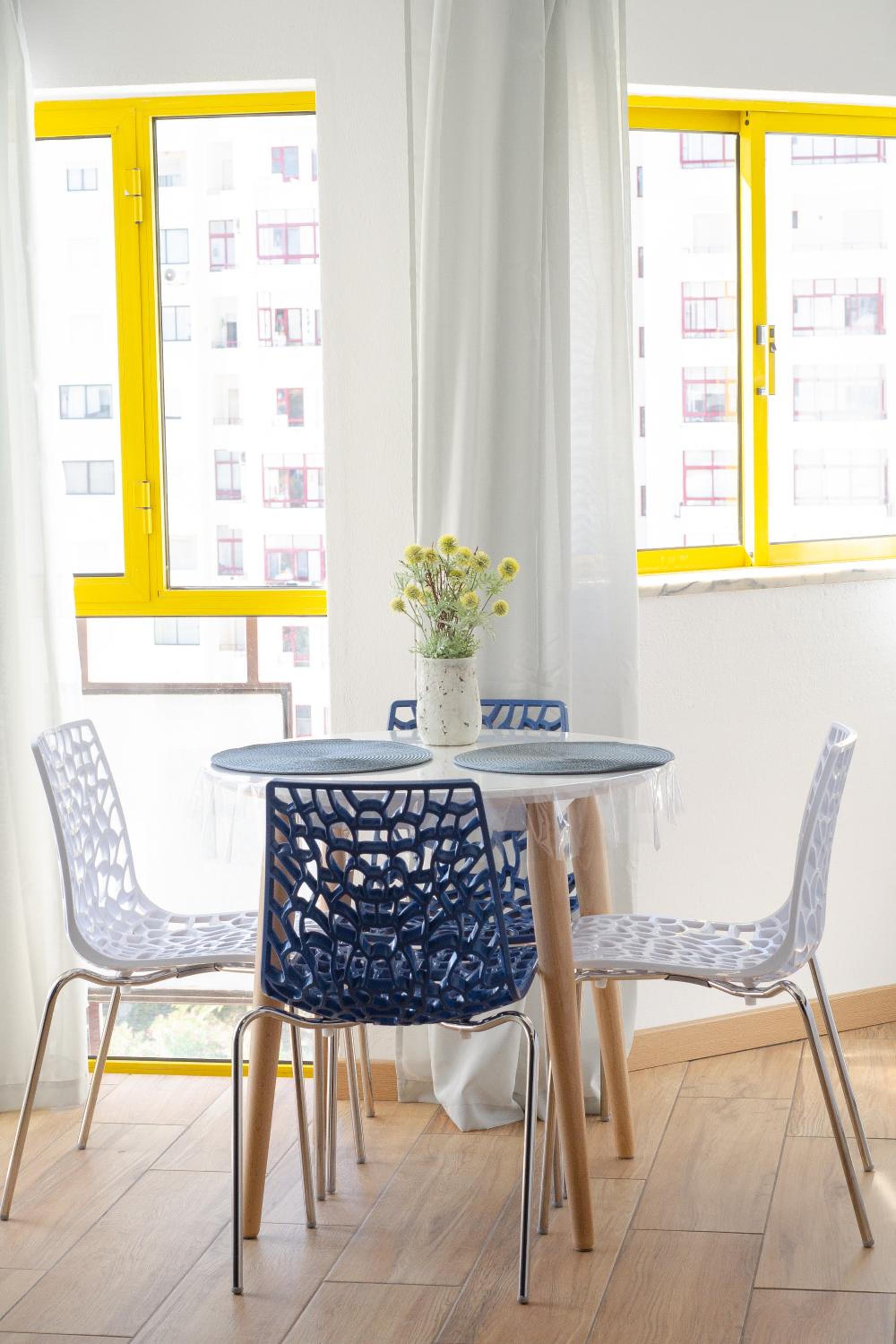 One-Bedroom Apartment - Photo 4