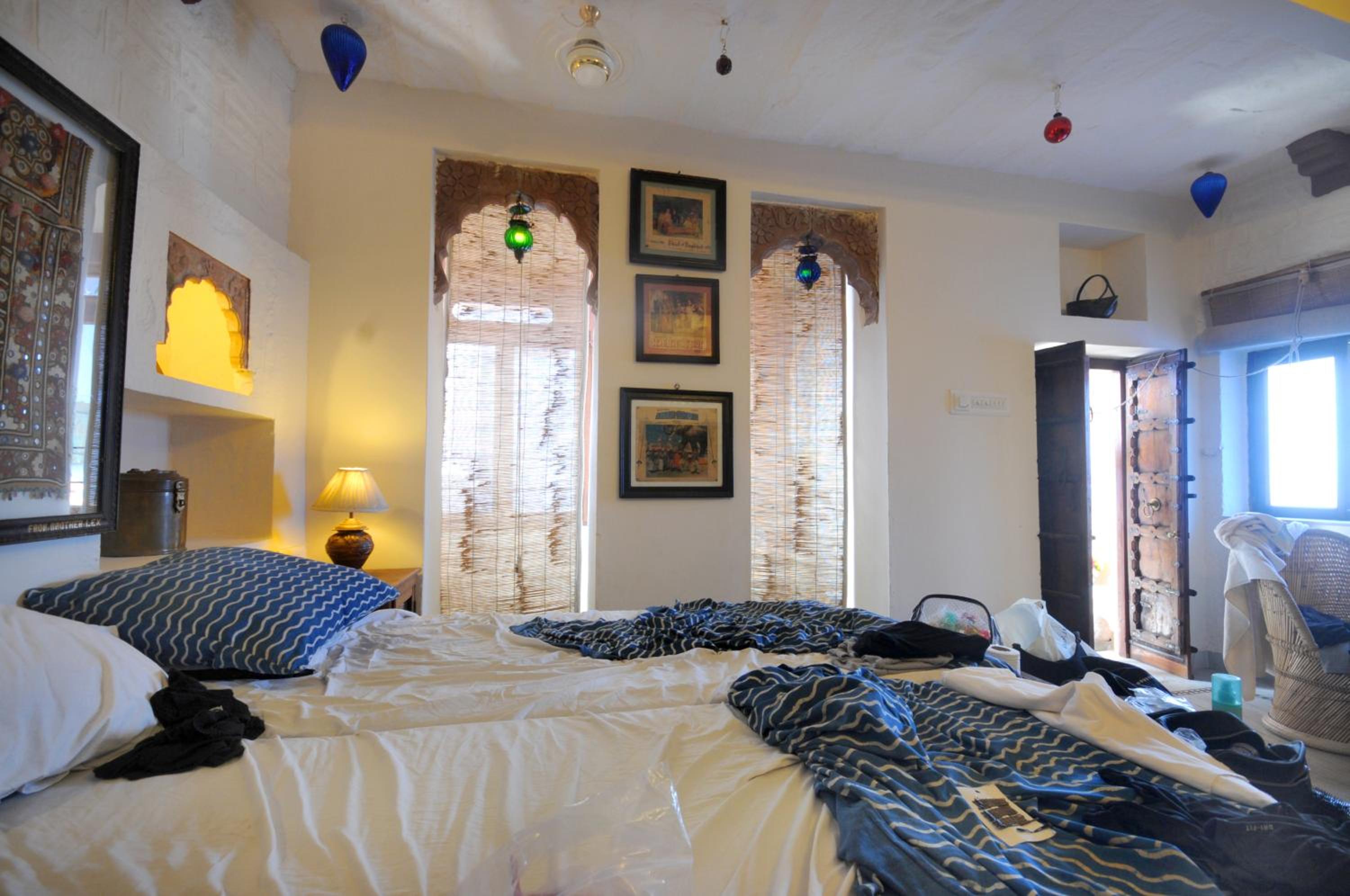 King Suite with Balcony - Photo 13
