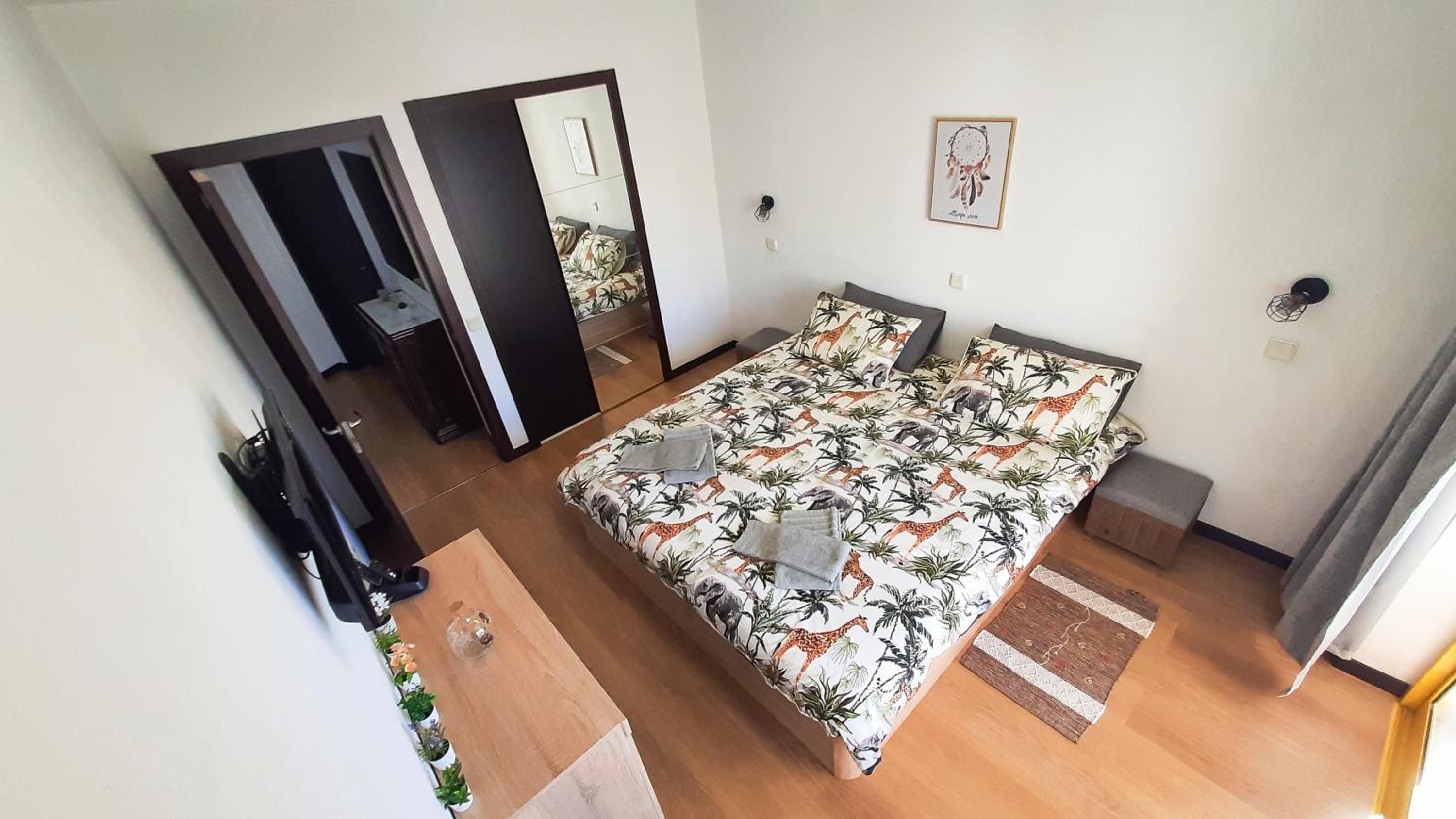 One-Bedroom Apartment - Photo 16