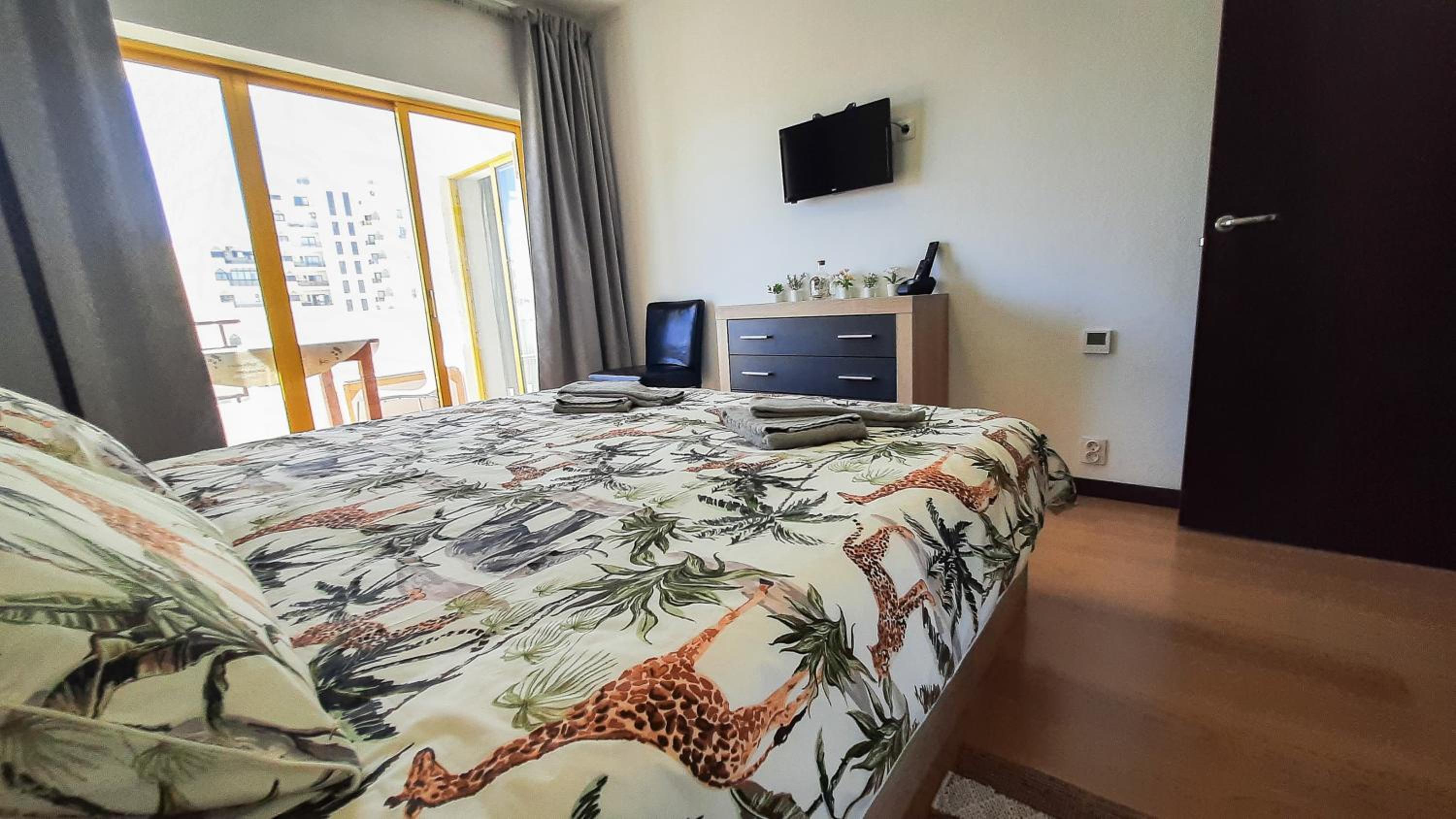 One-Bedroom Apartment - Photo 18