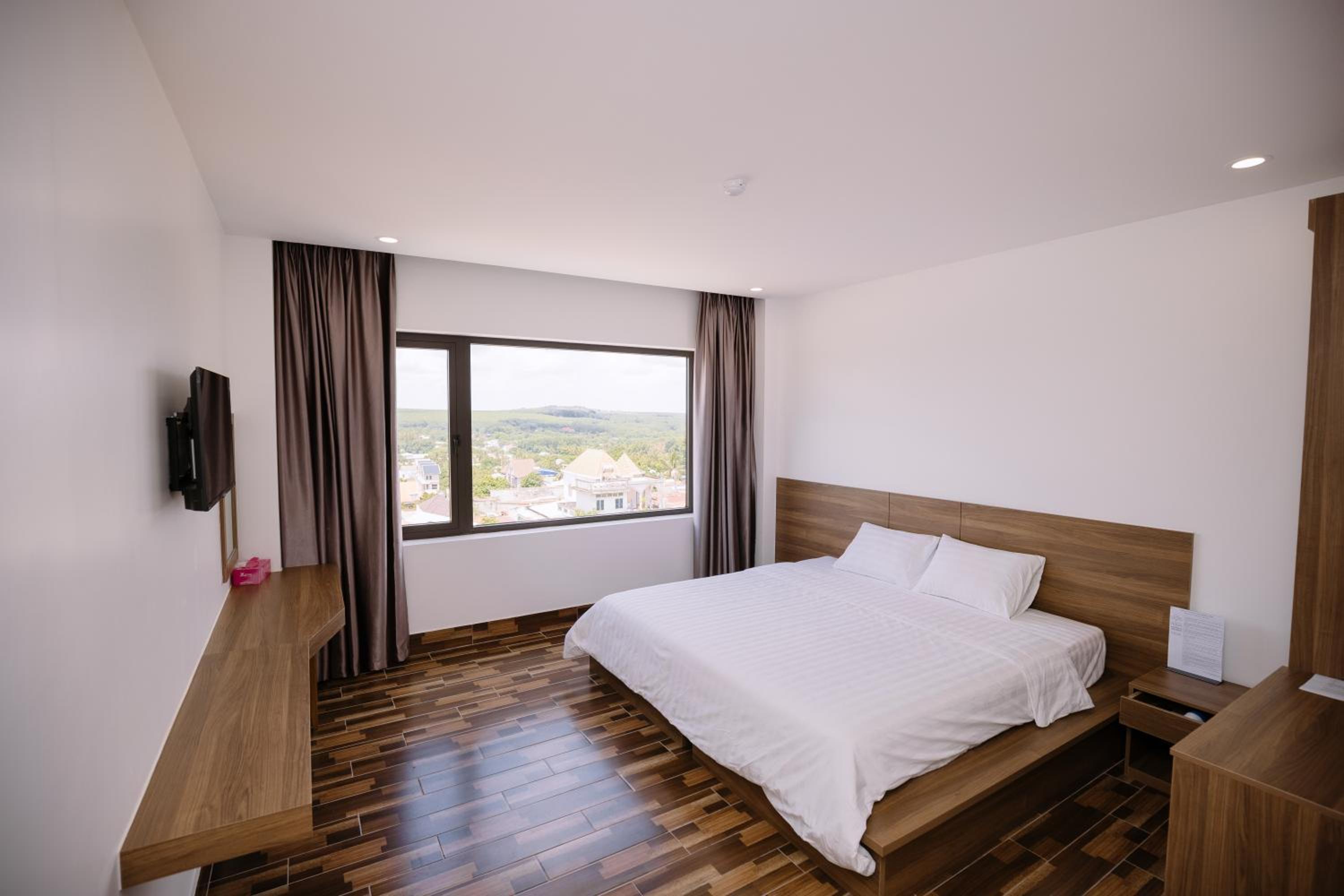 Double Room with Mountain View
