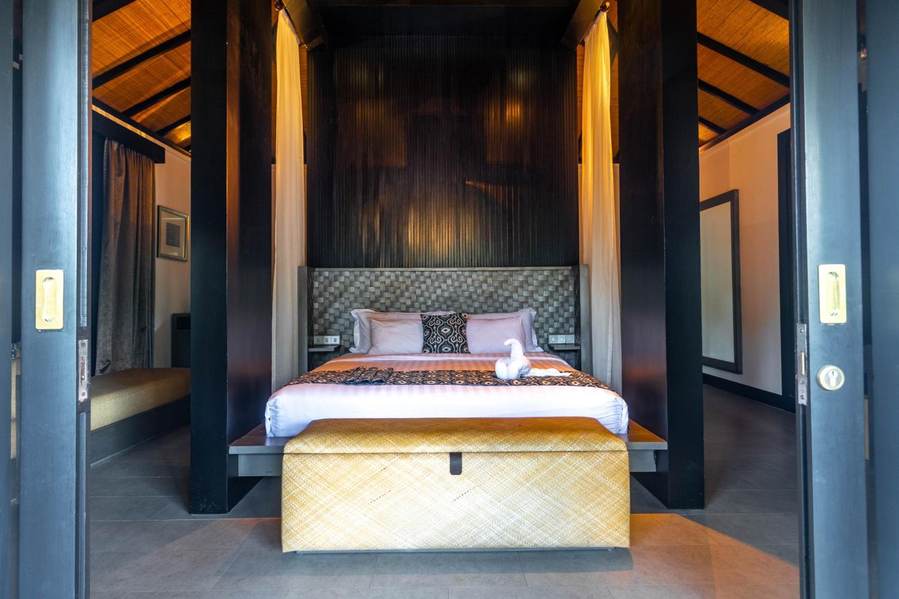 Mahadewi Boutique Villa photo 1