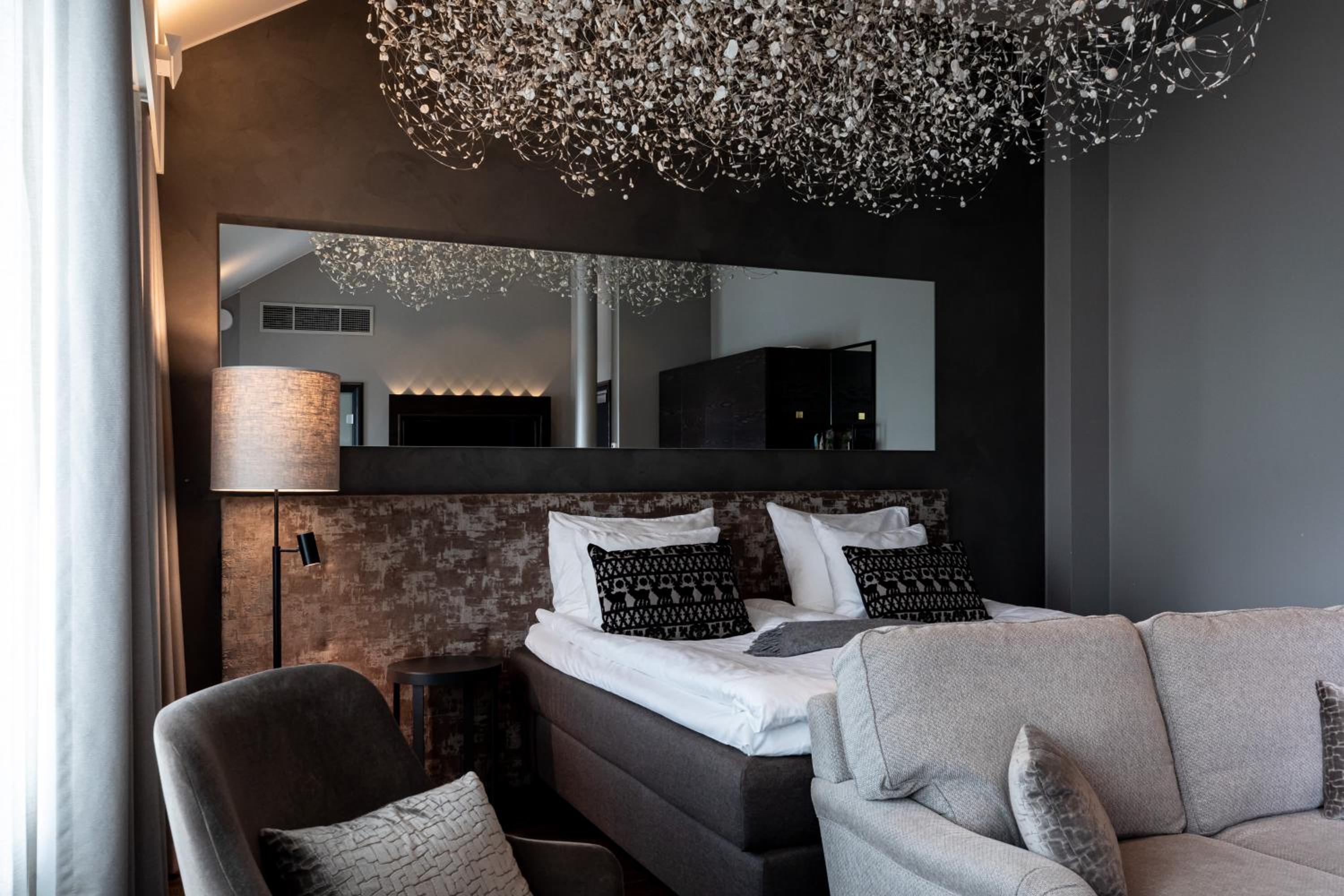 Arctic Penthouse Junior Suite with Terrace