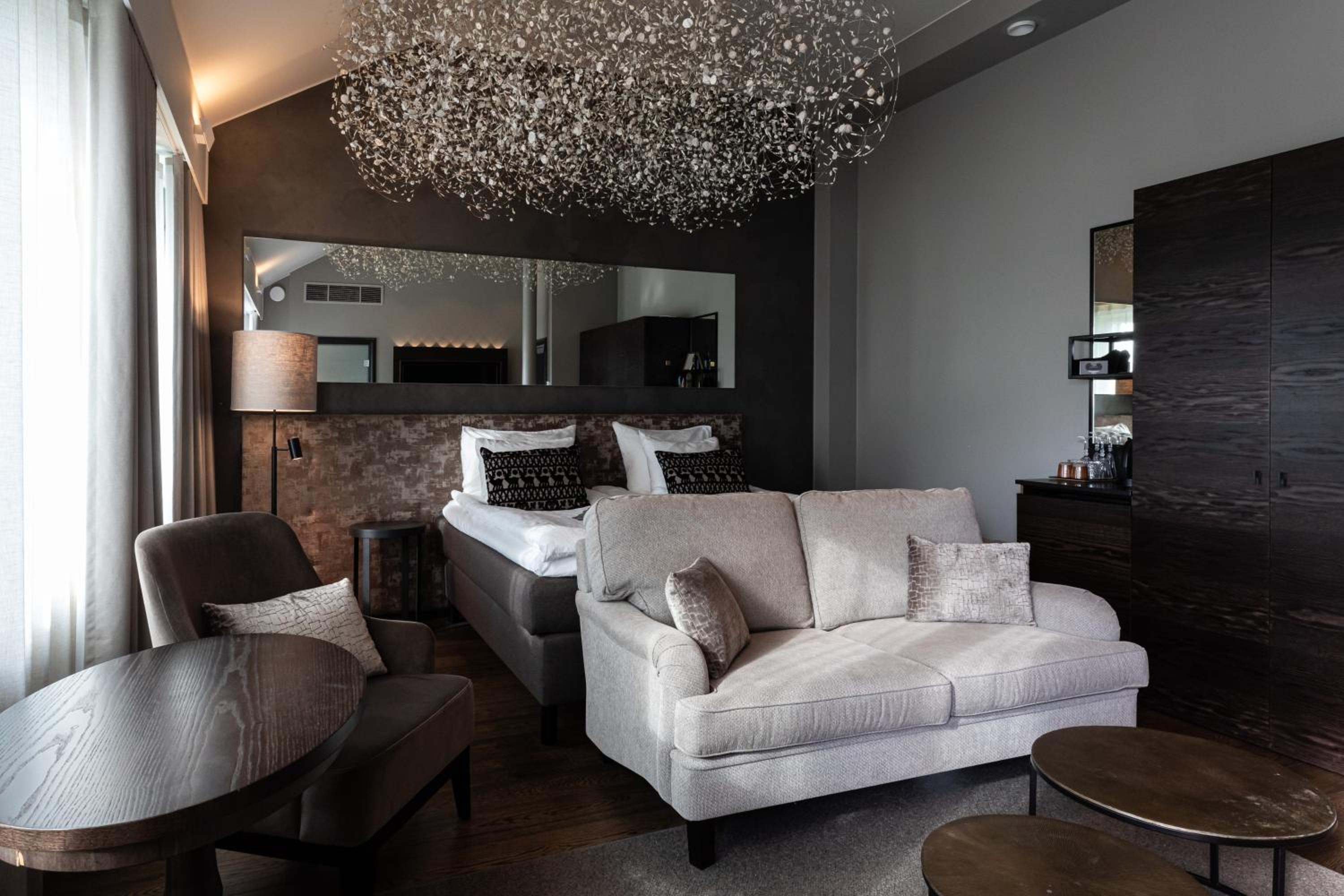 Arctic Penthouse Junior Suite with Terrace