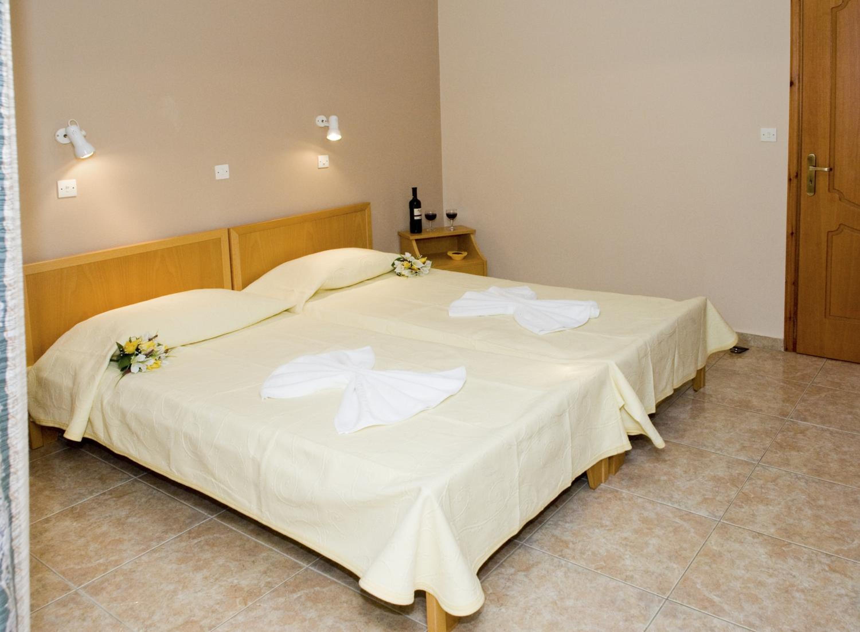One-Bedroom Apartment - Photo 9