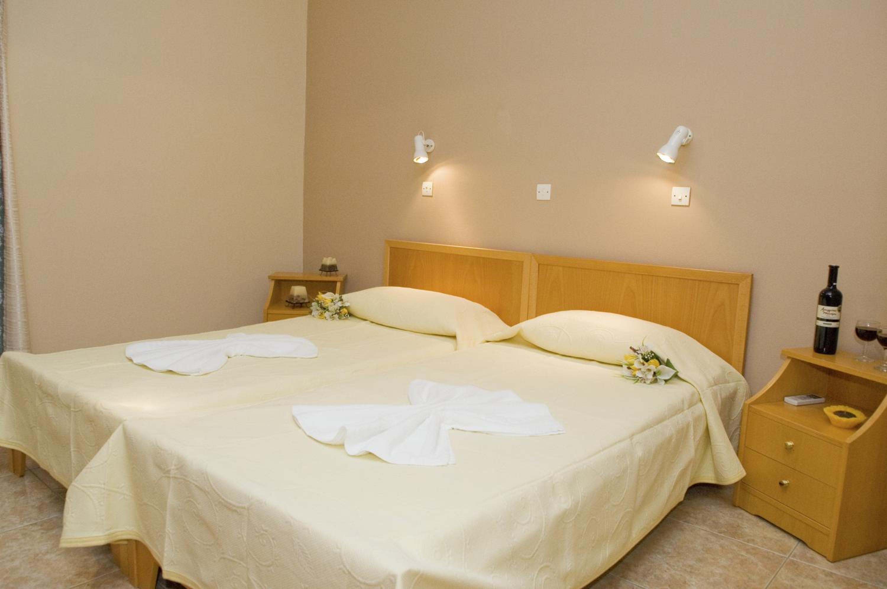 One-Bedroom Apartment - Photo 4