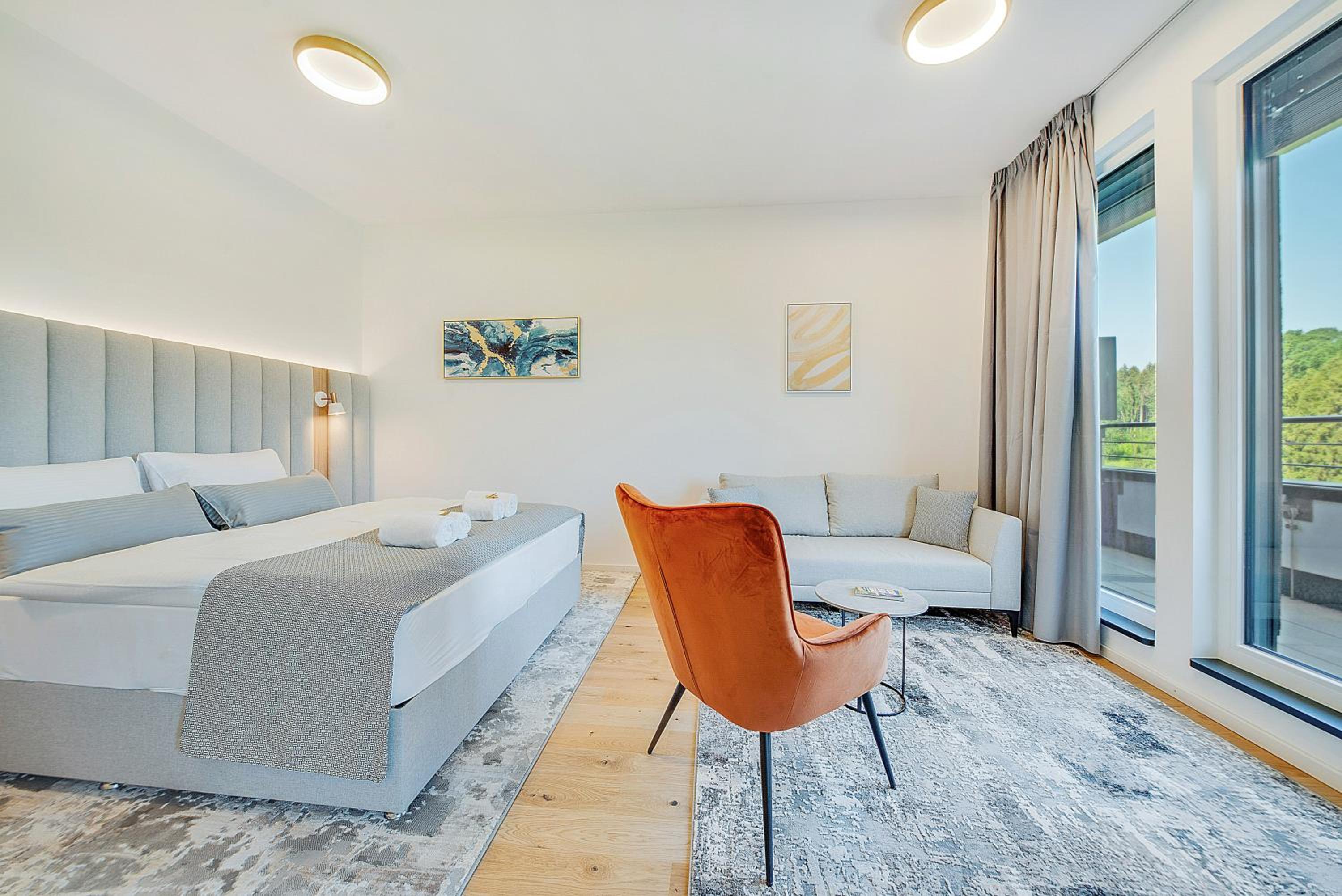 Deluxe Studio with Balcony - Photo 18