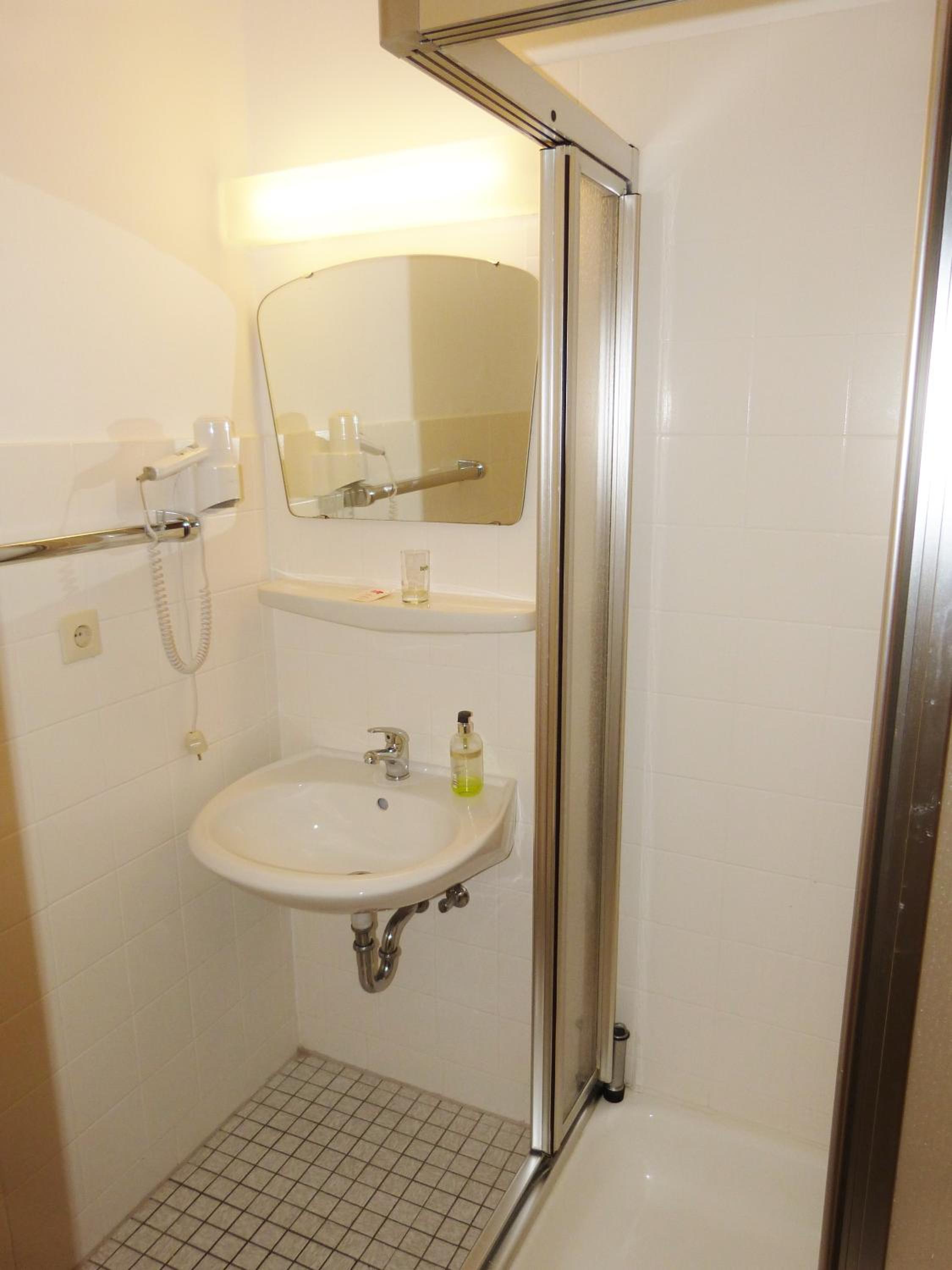 Standard Single Room photo 3