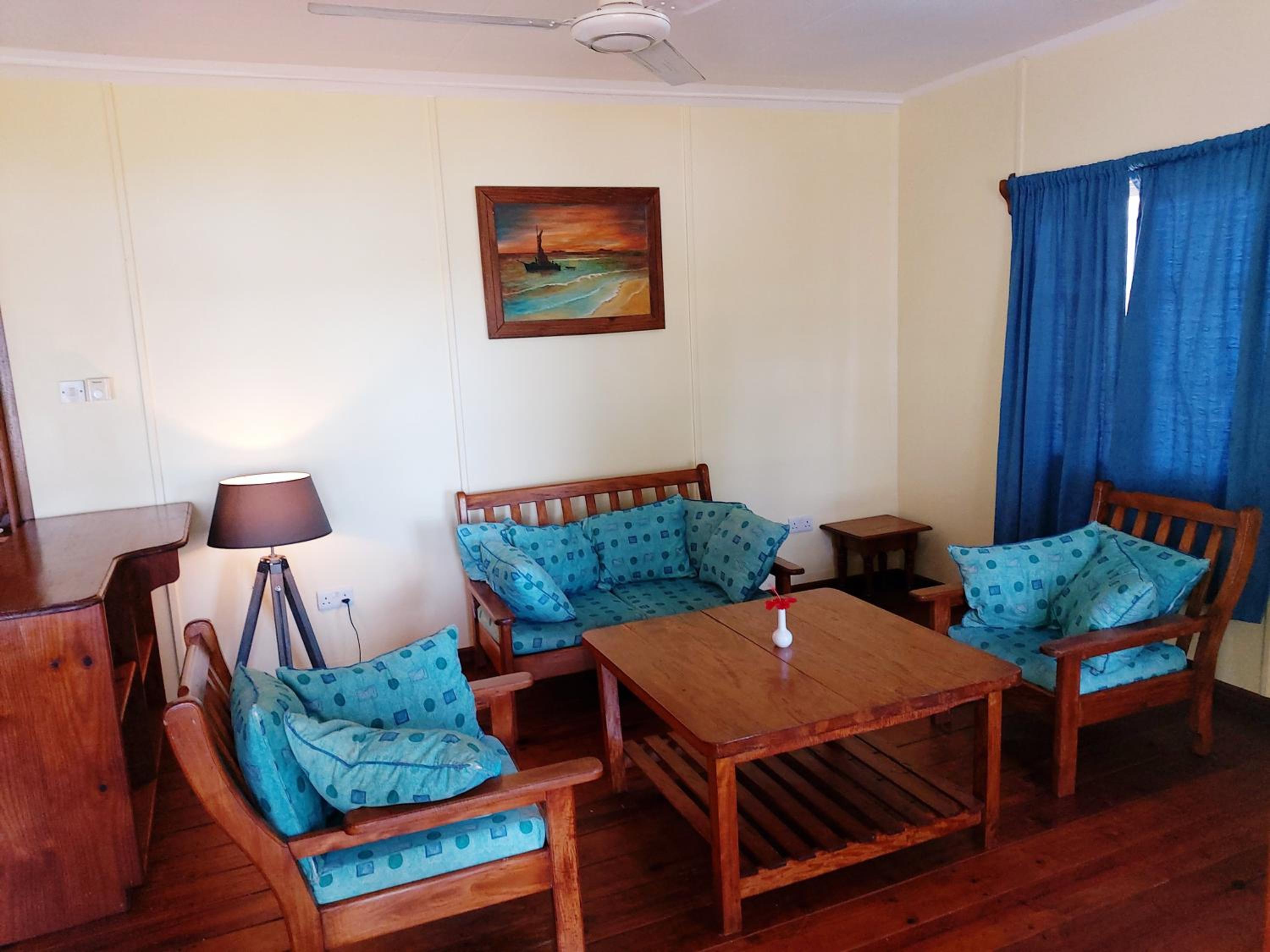 Two-Bedroom Bungalow photo 2