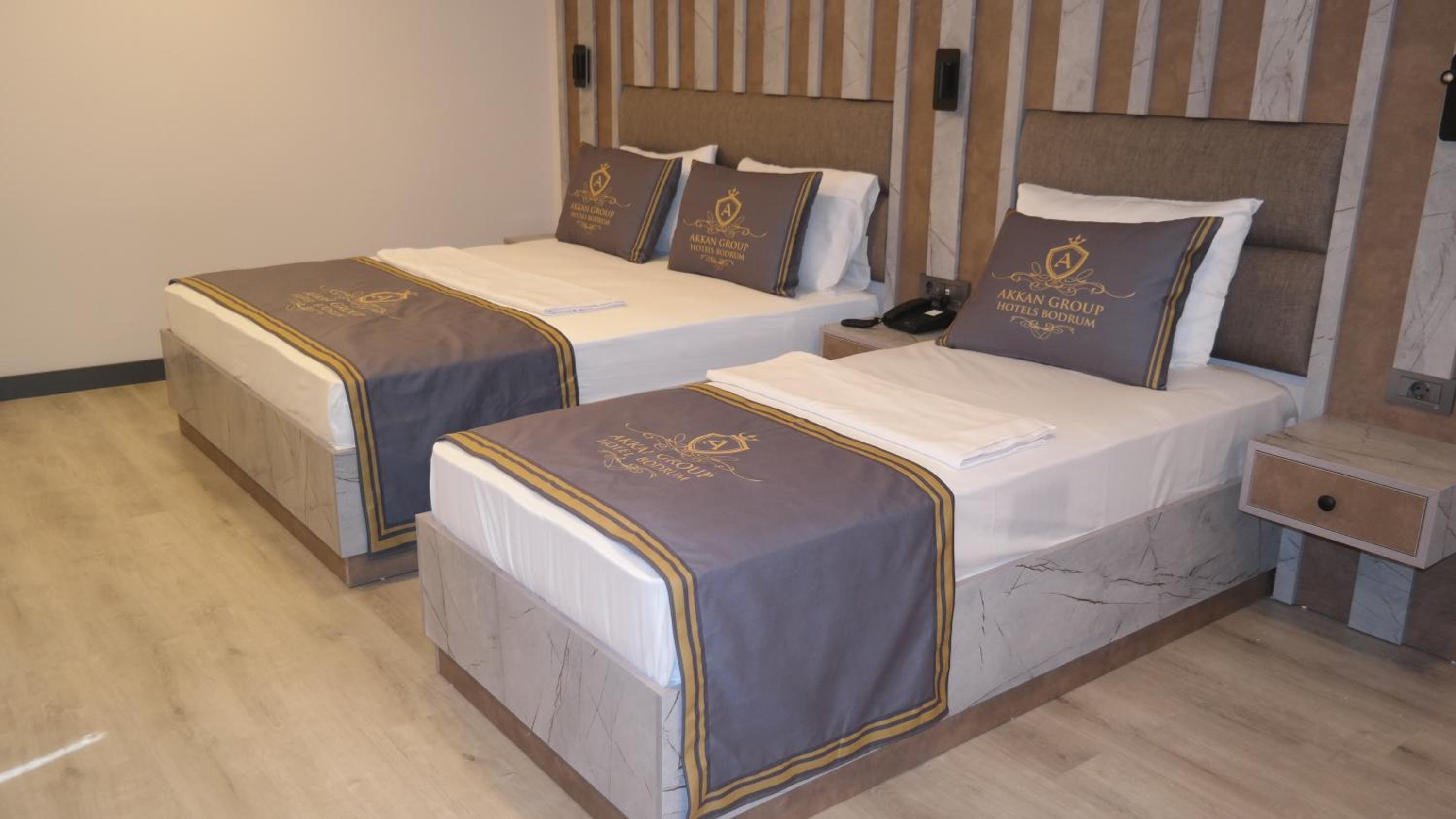 Triple Room with Balcony - Photo 1