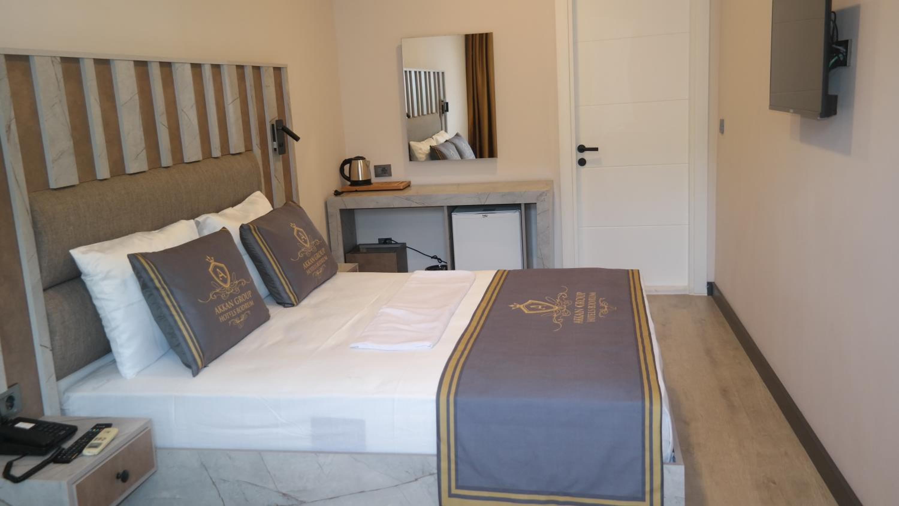 Budget Double Room - Photo 1
