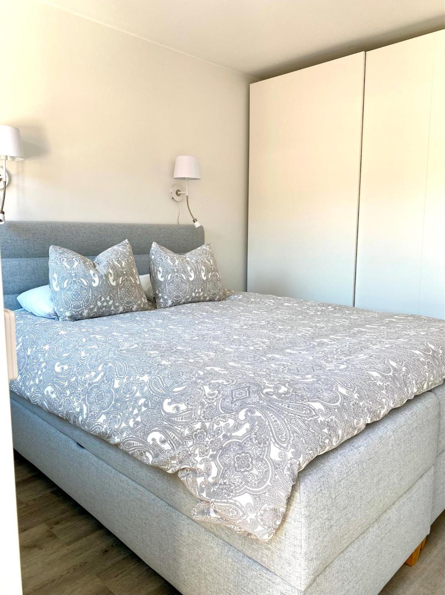 Apartment with Sea View - Photo 3