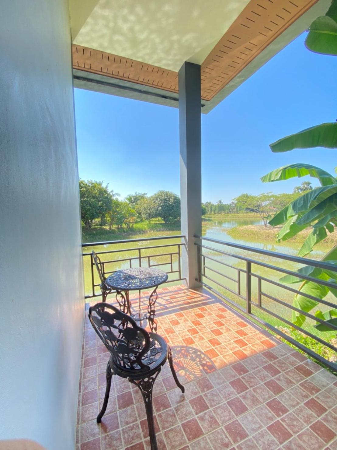 King Suite with Balcony photo 2