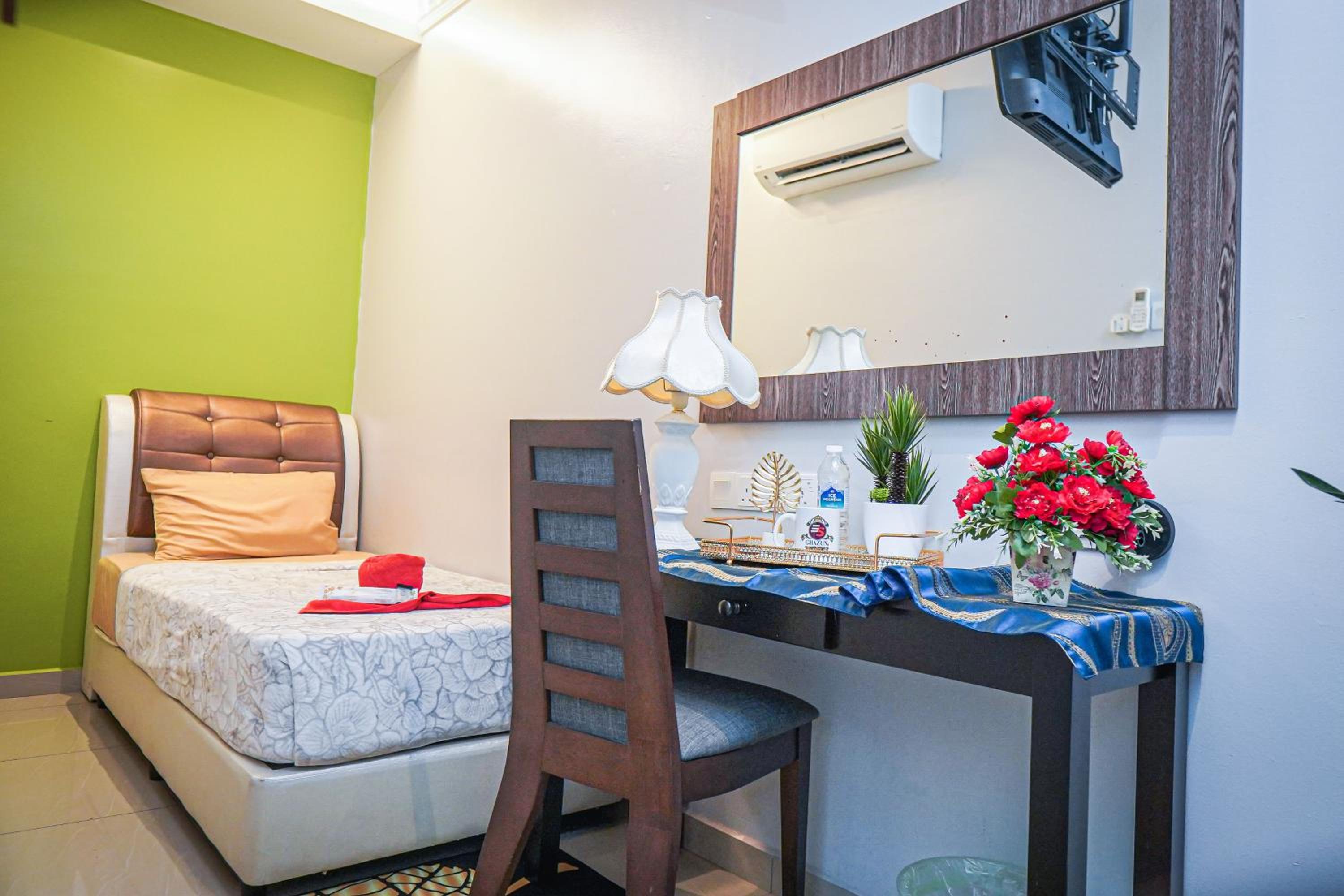 Economy Single Room