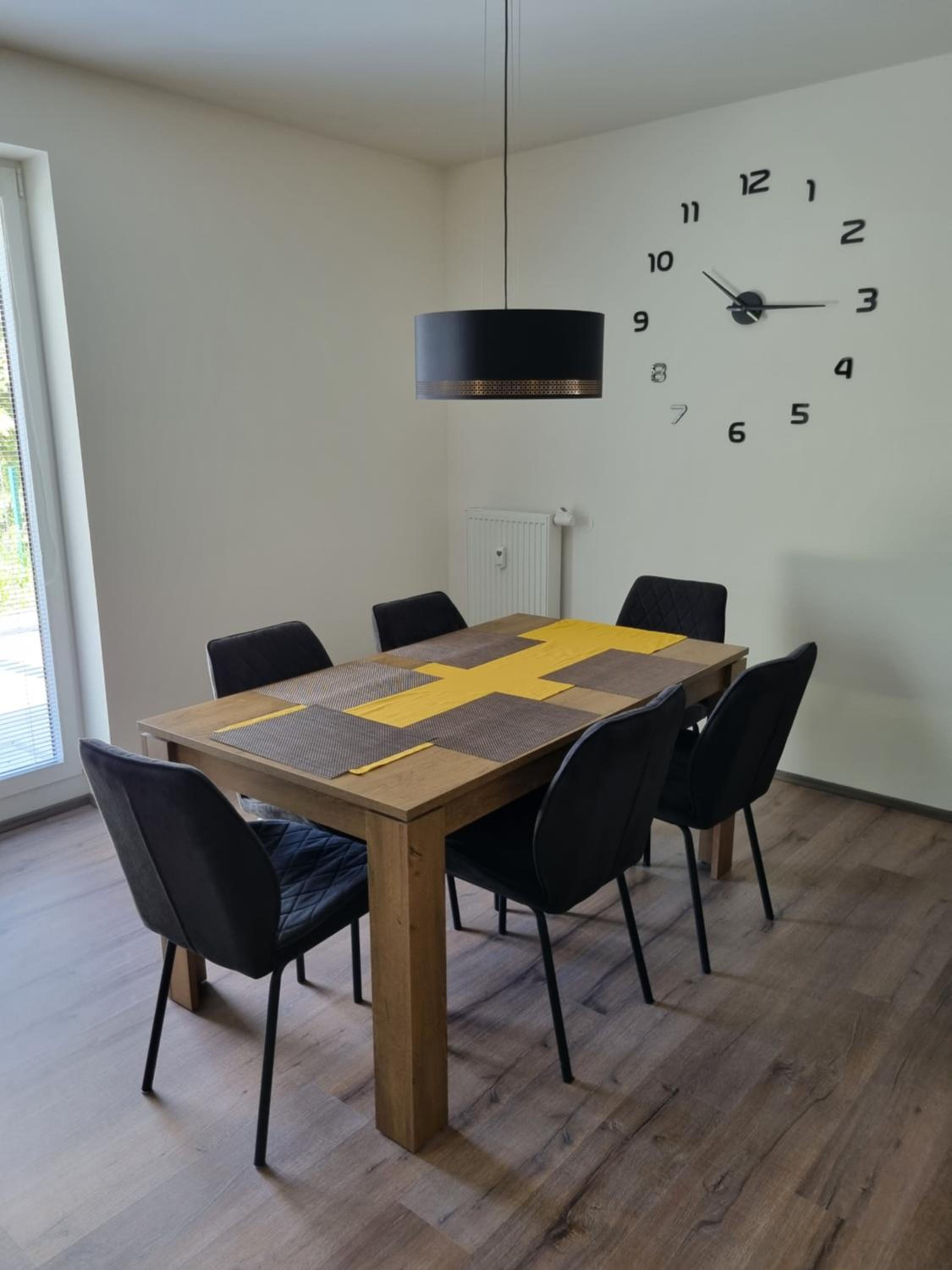 Two-Bedroom Apartment - Photo 3