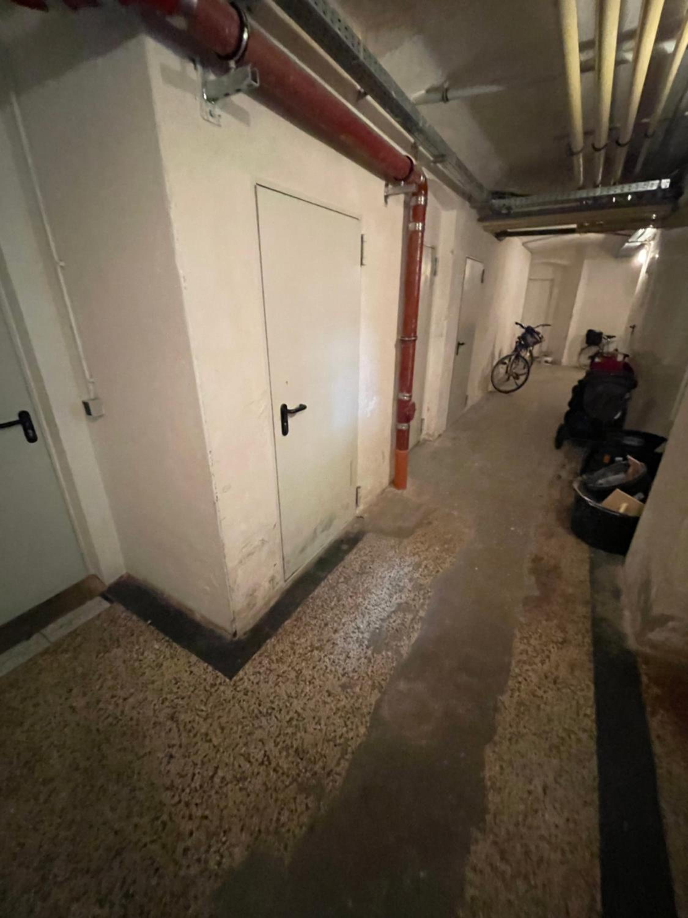 One-Bedroom Apartment - Photo 3
