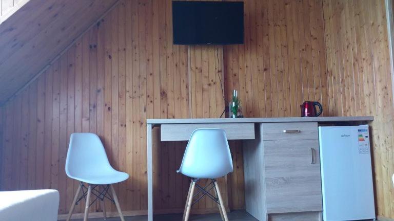 Double Room with Private Bathroom photo 2