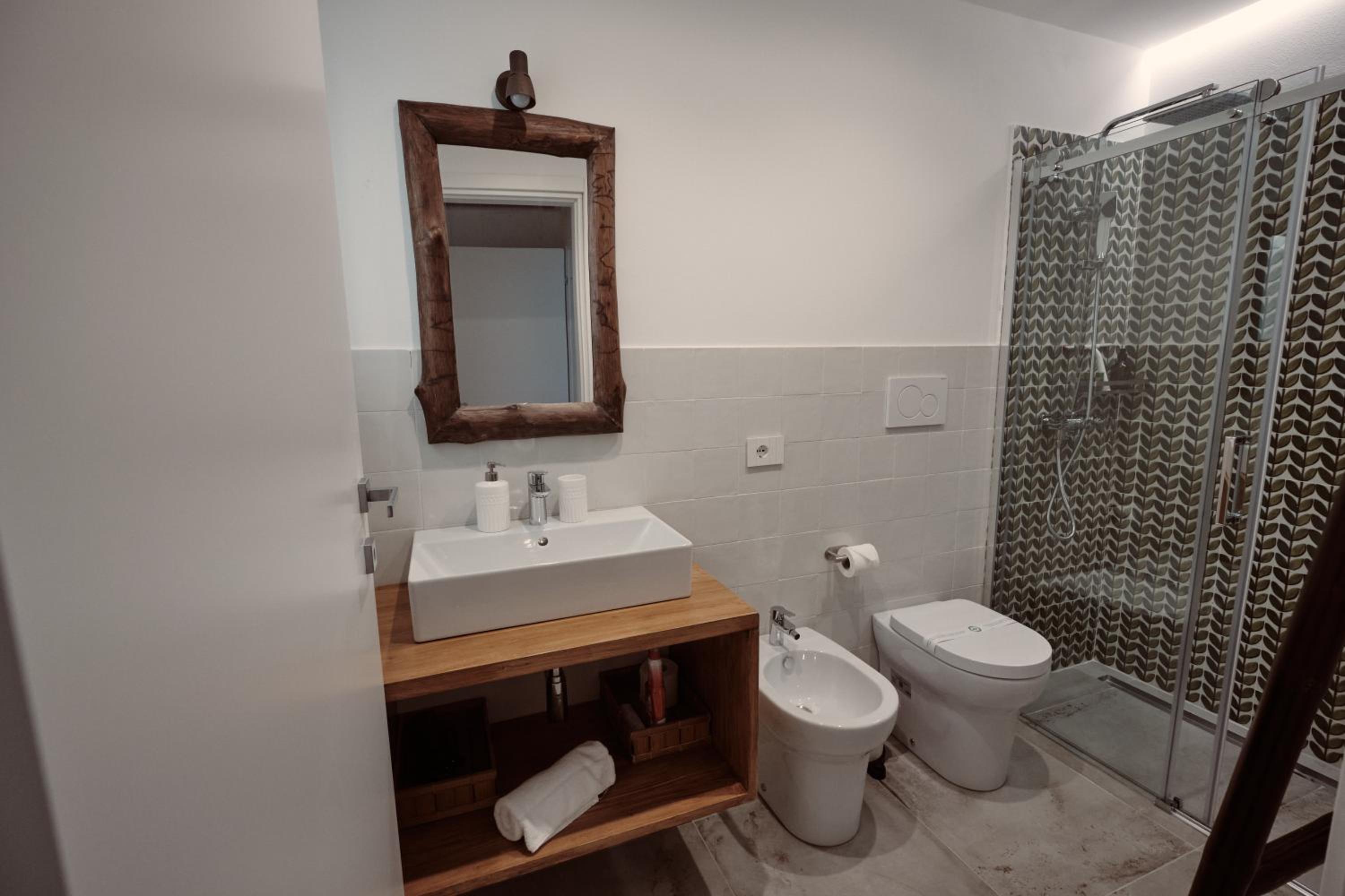 Superior One-Bedroom Apartment