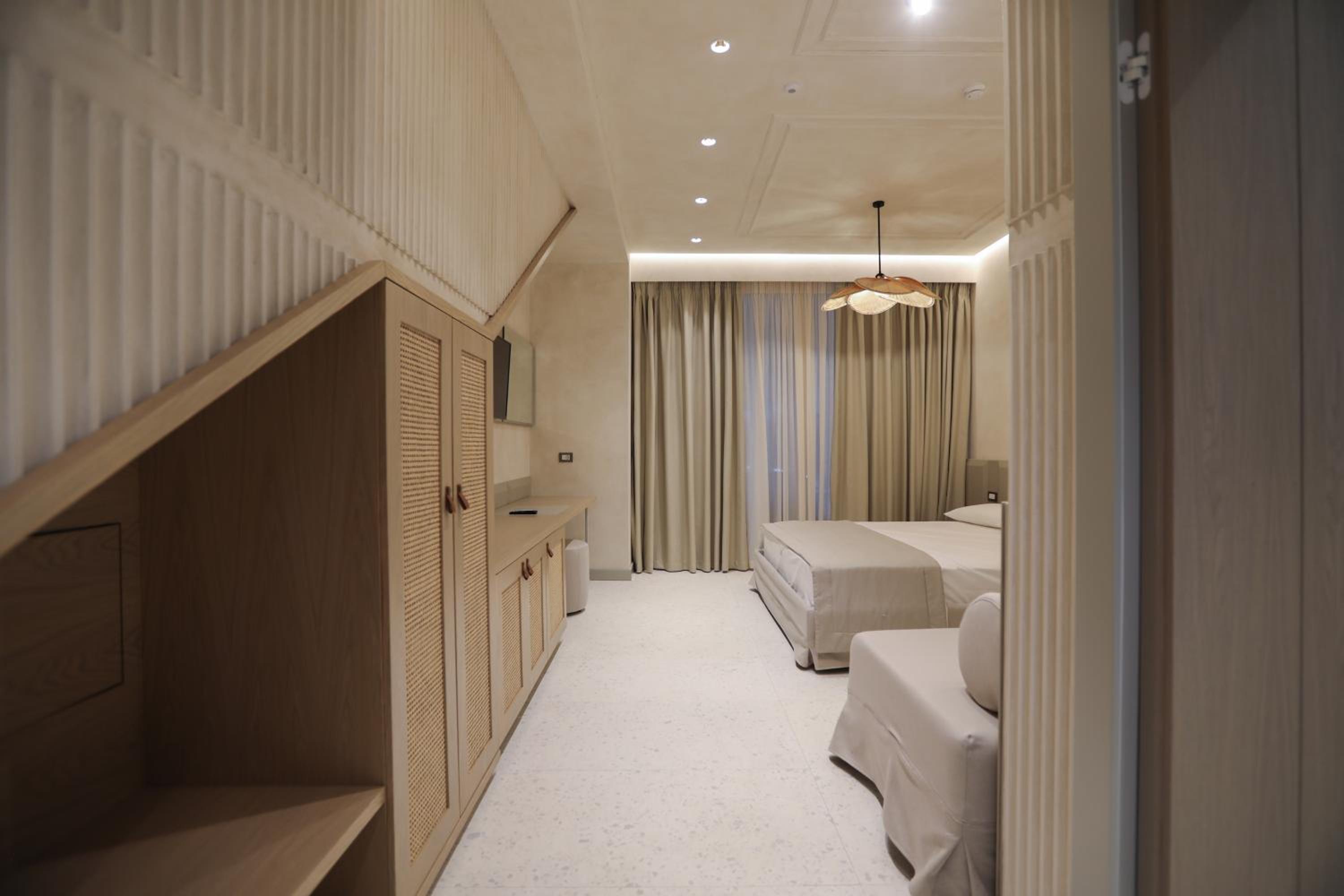 King Room with Pool View photo 1