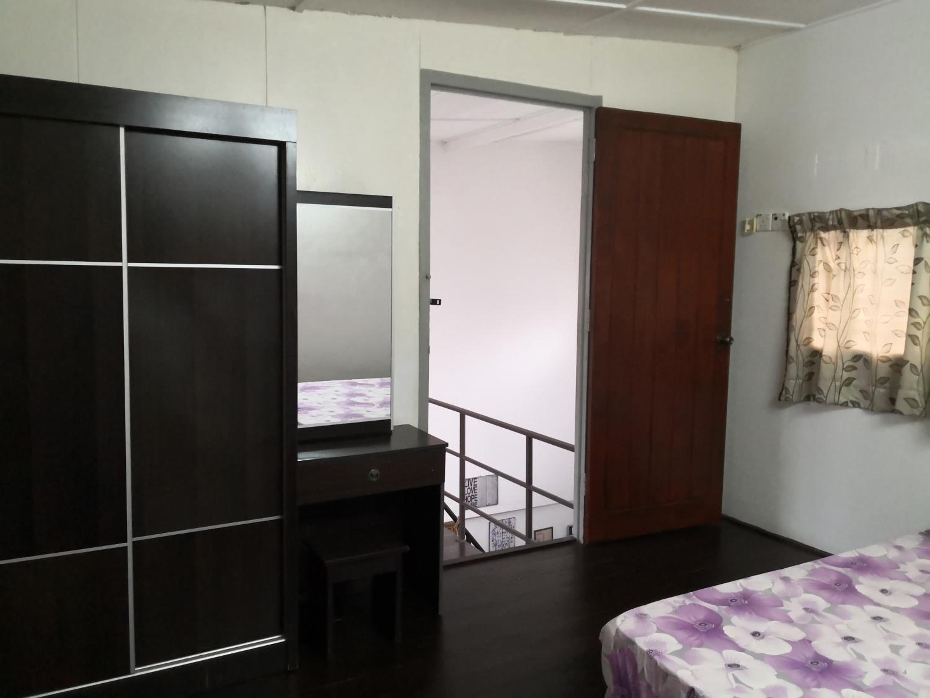 Queen Room