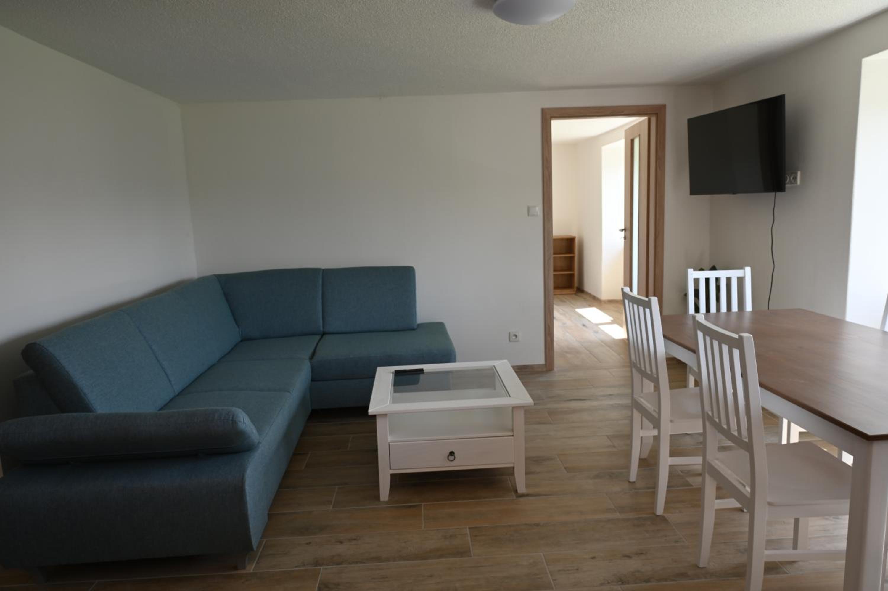 Maisonette photo 1