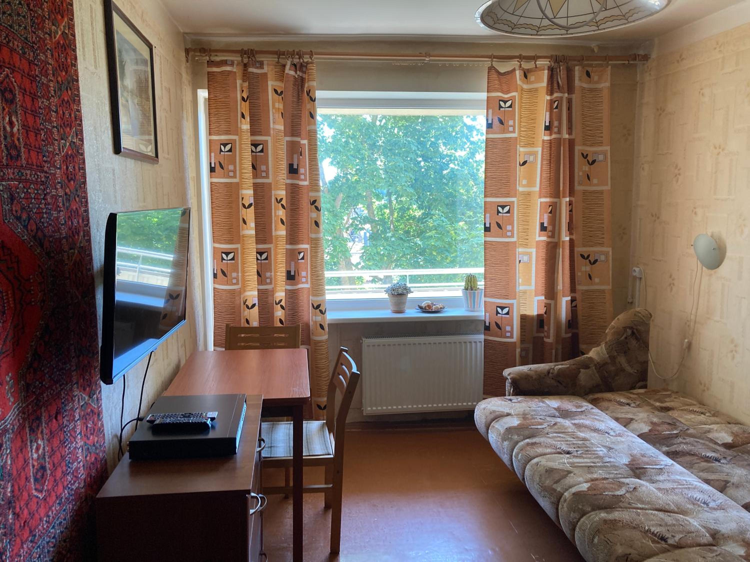 One-Bedroom Apartment - Photo 15