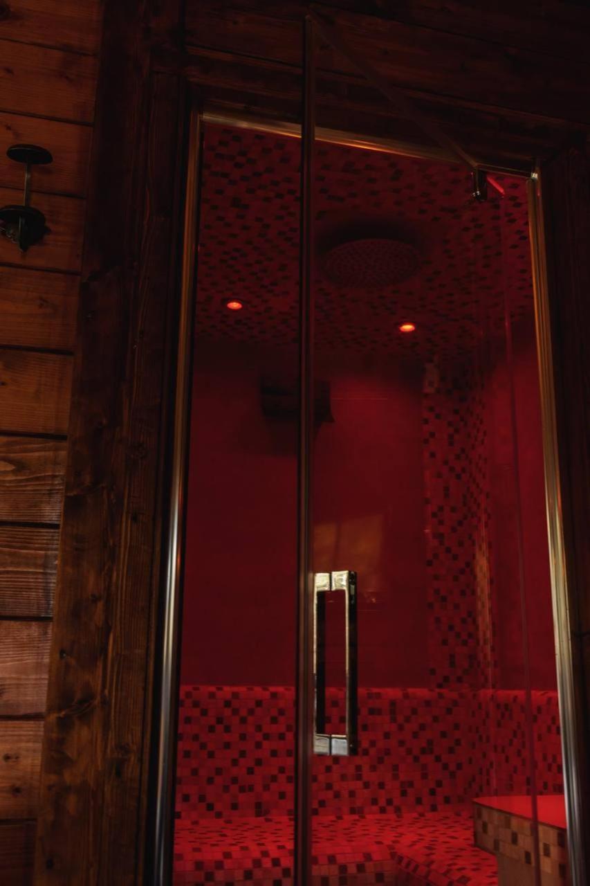 Suite with Spa Access - Photo 6