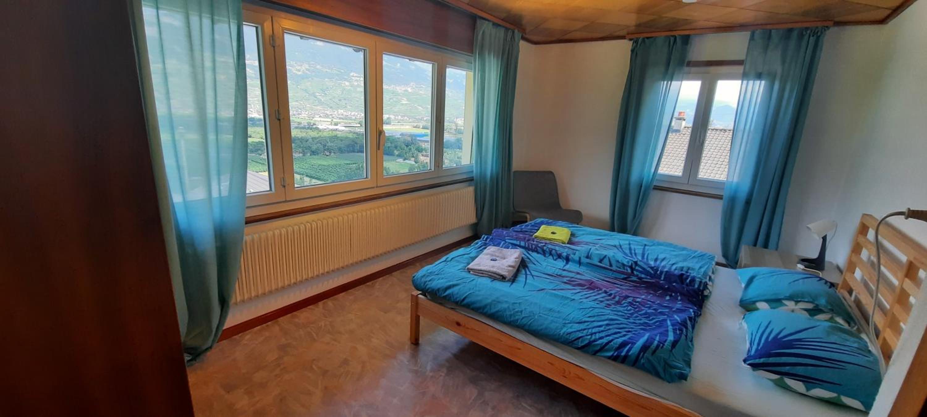 Apartment with Mountain View photo 1