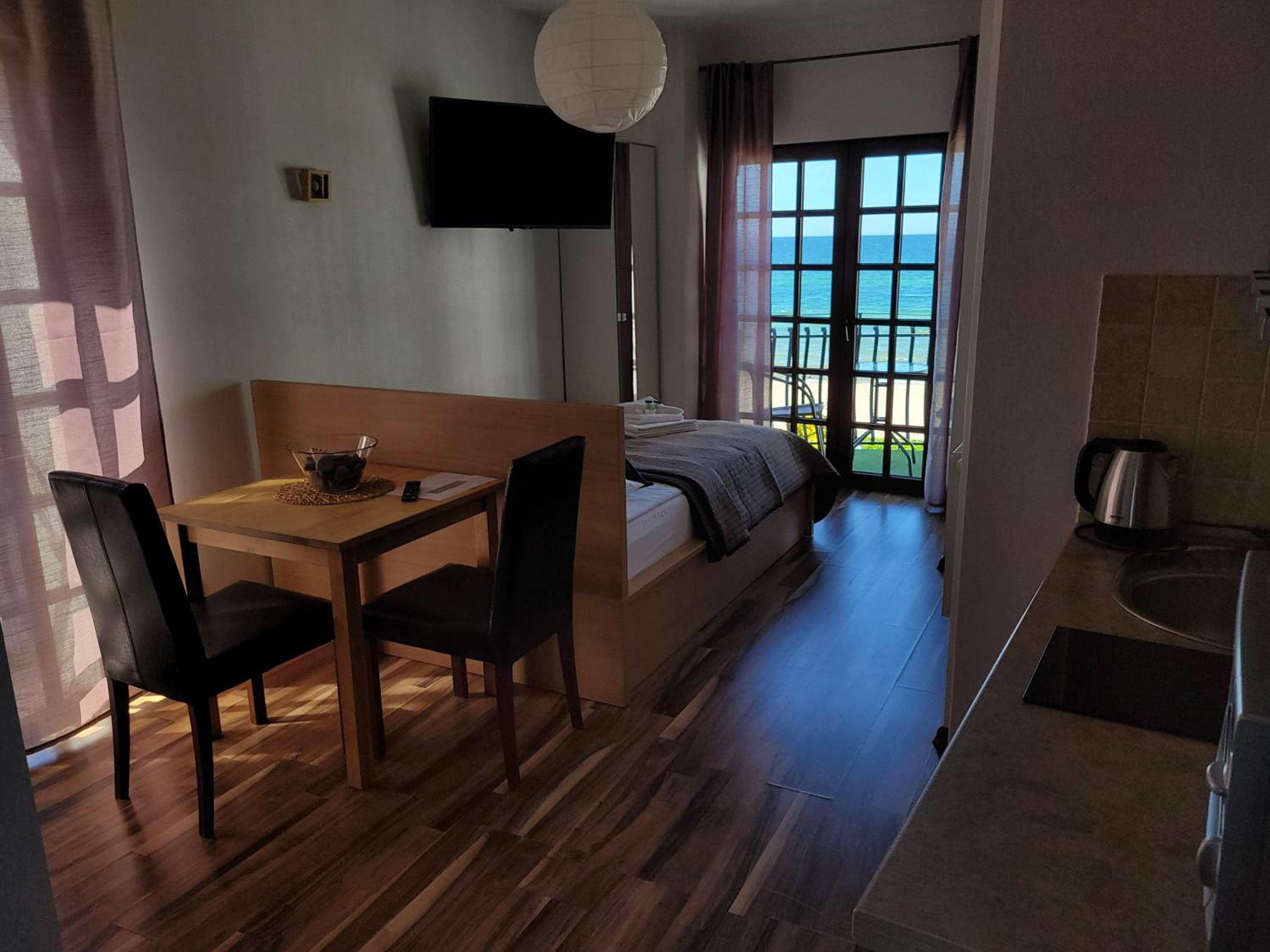Studio with Sea View photo 1