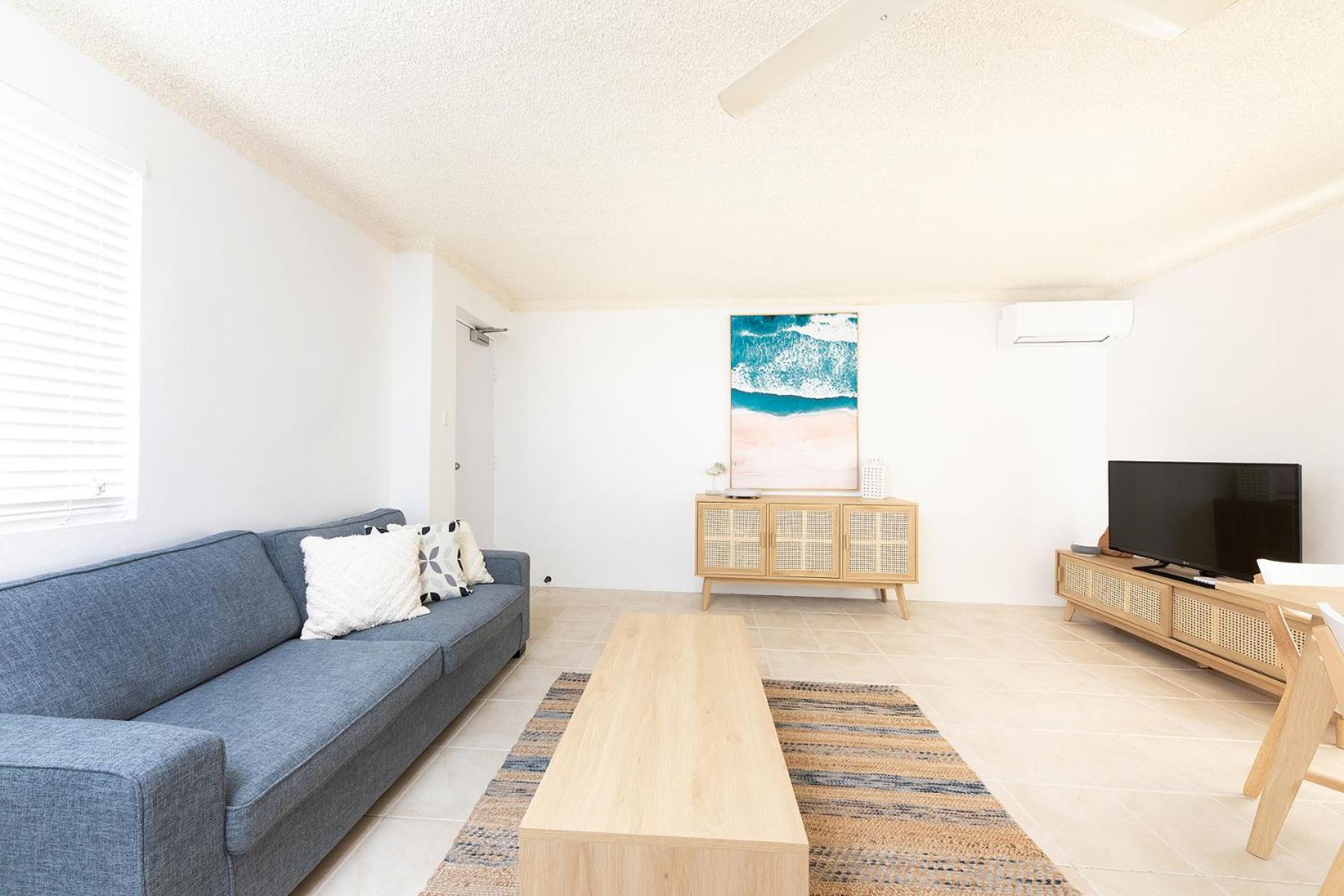 Two-Bedroom Apartment photo 2
