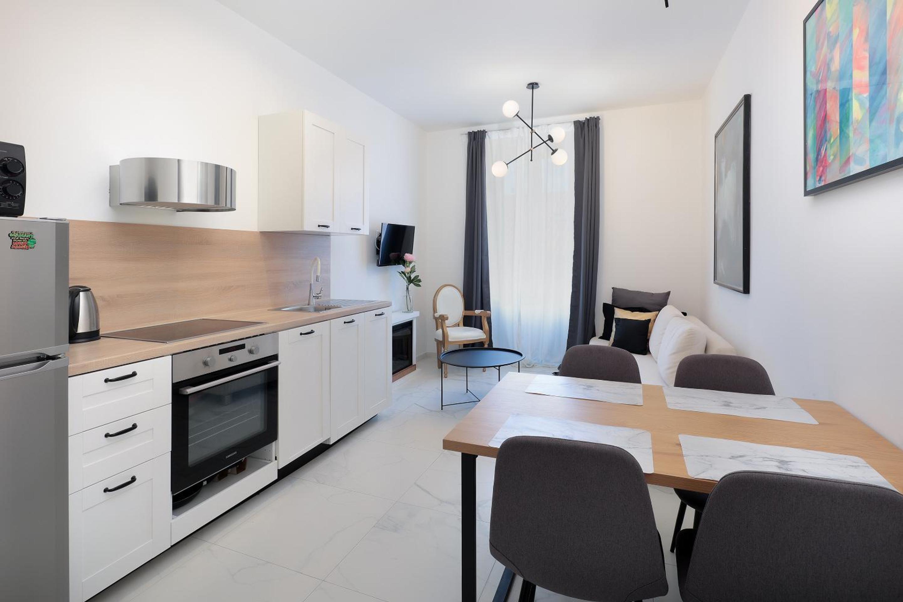 Two-Bedroom Apartment - Photo 16