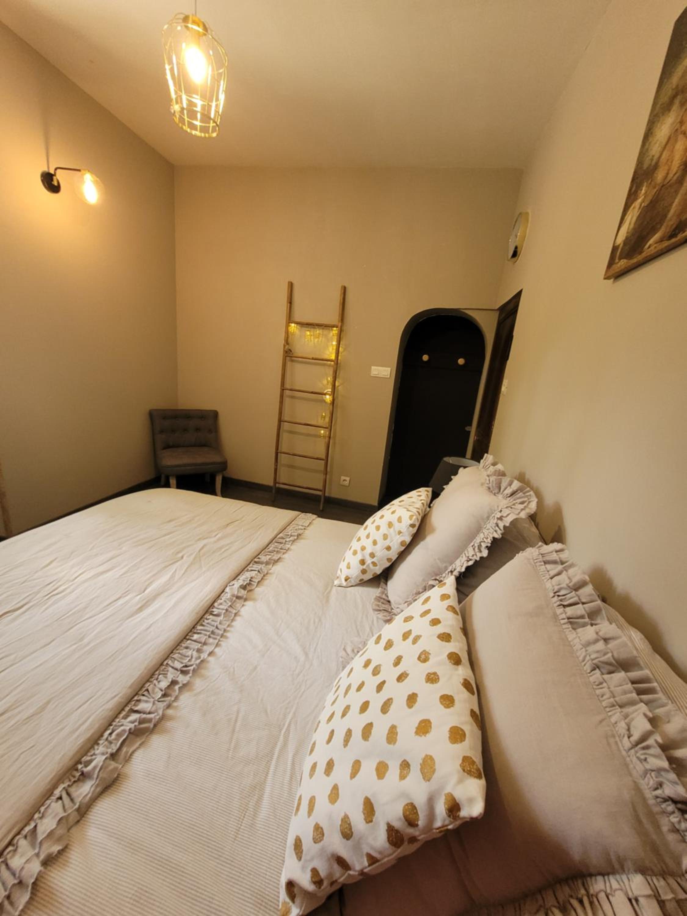 Two-Bedroom Apartment - Photo 13