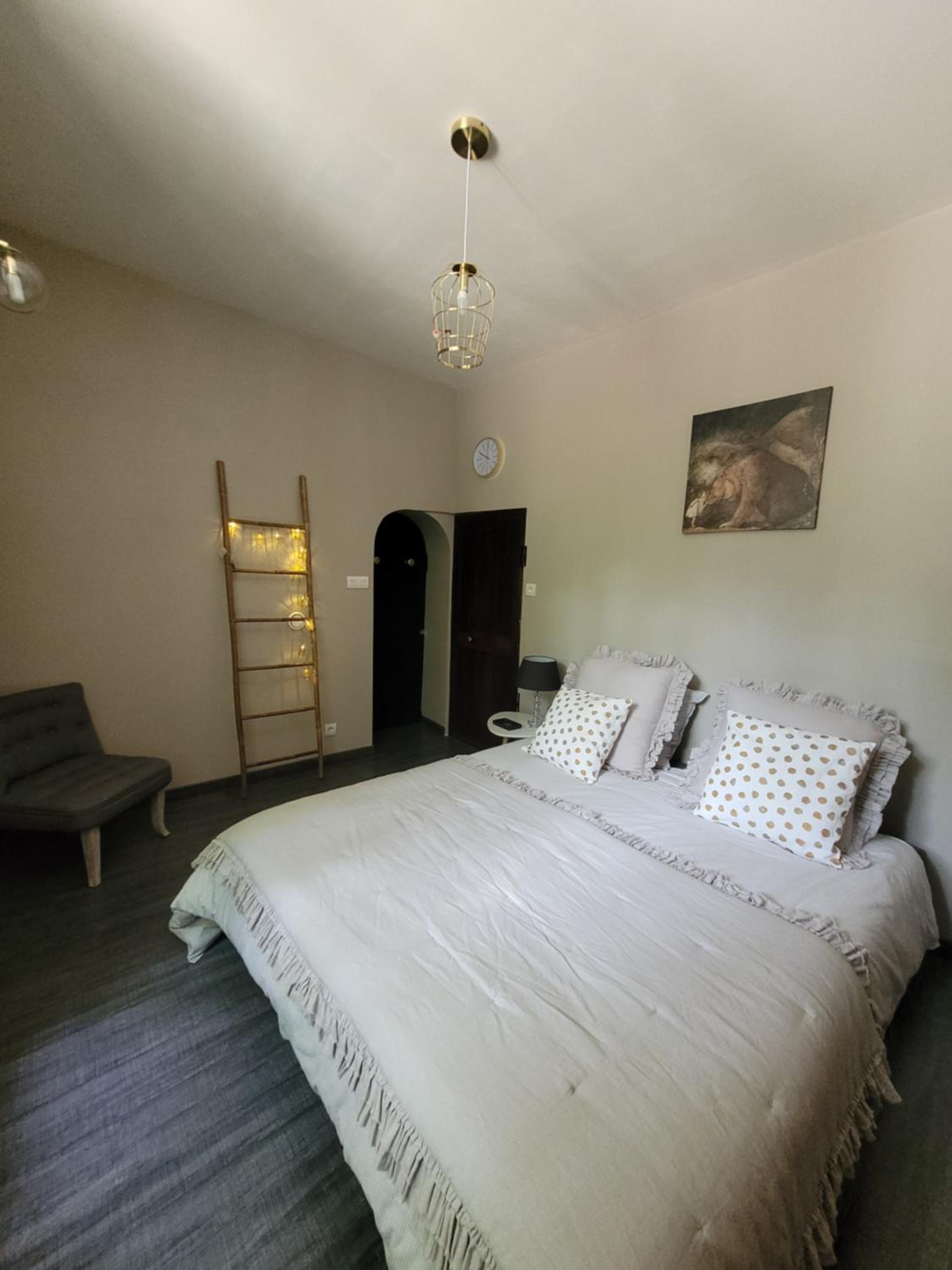 Two-Bedroom Apartment - Photo 12
