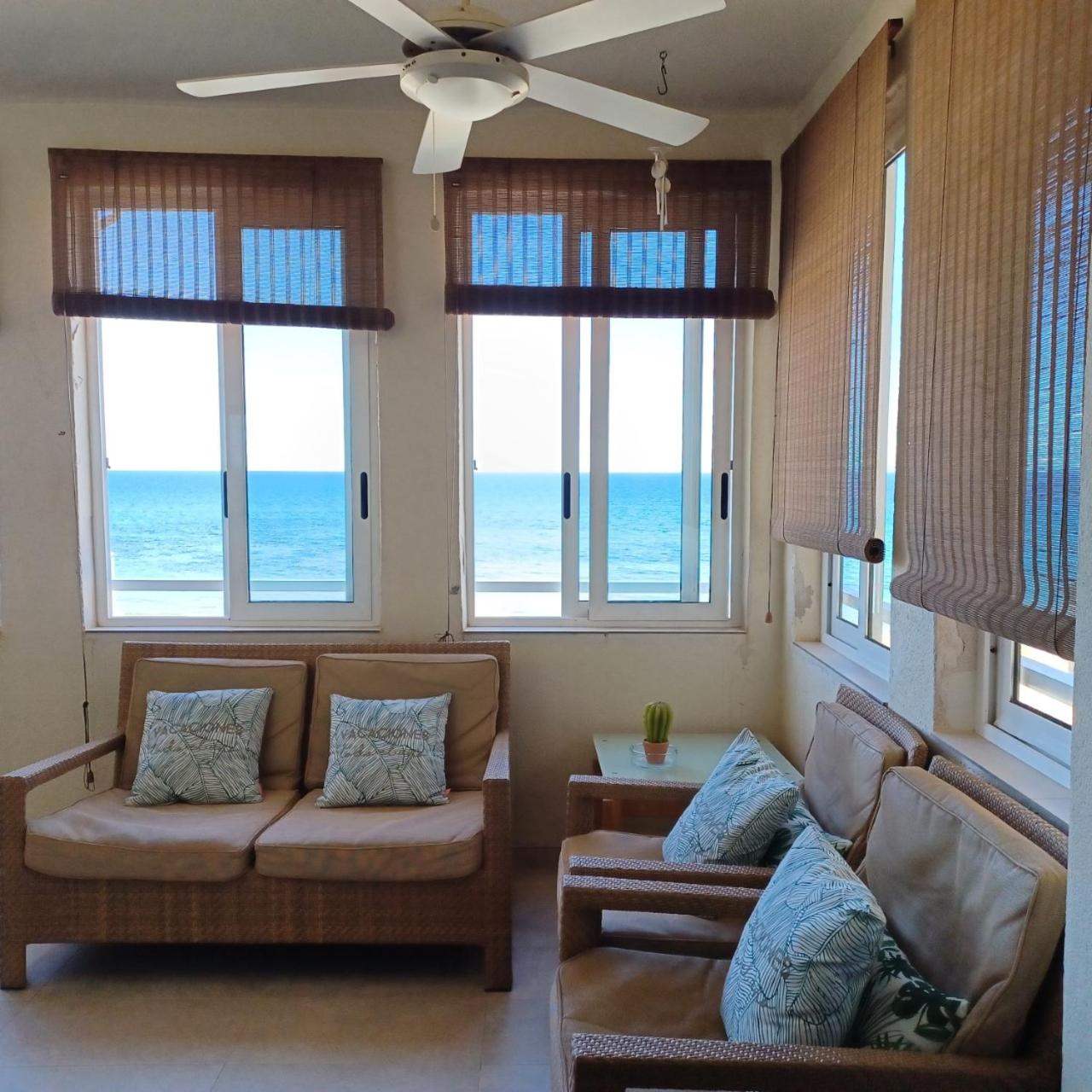 Studio Apartment with Sea View photo 2