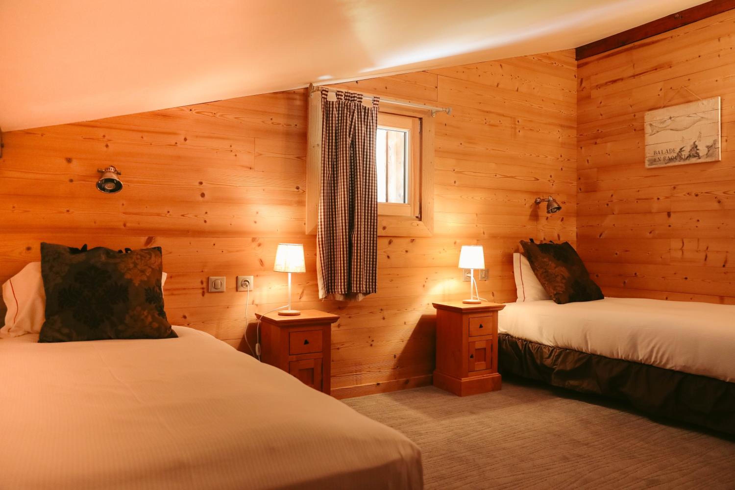 Duplex room
