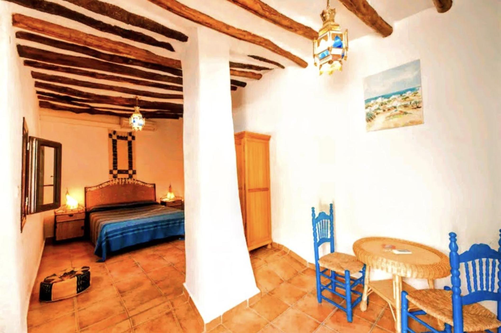 Standard Double or Twin Room - Photo 3