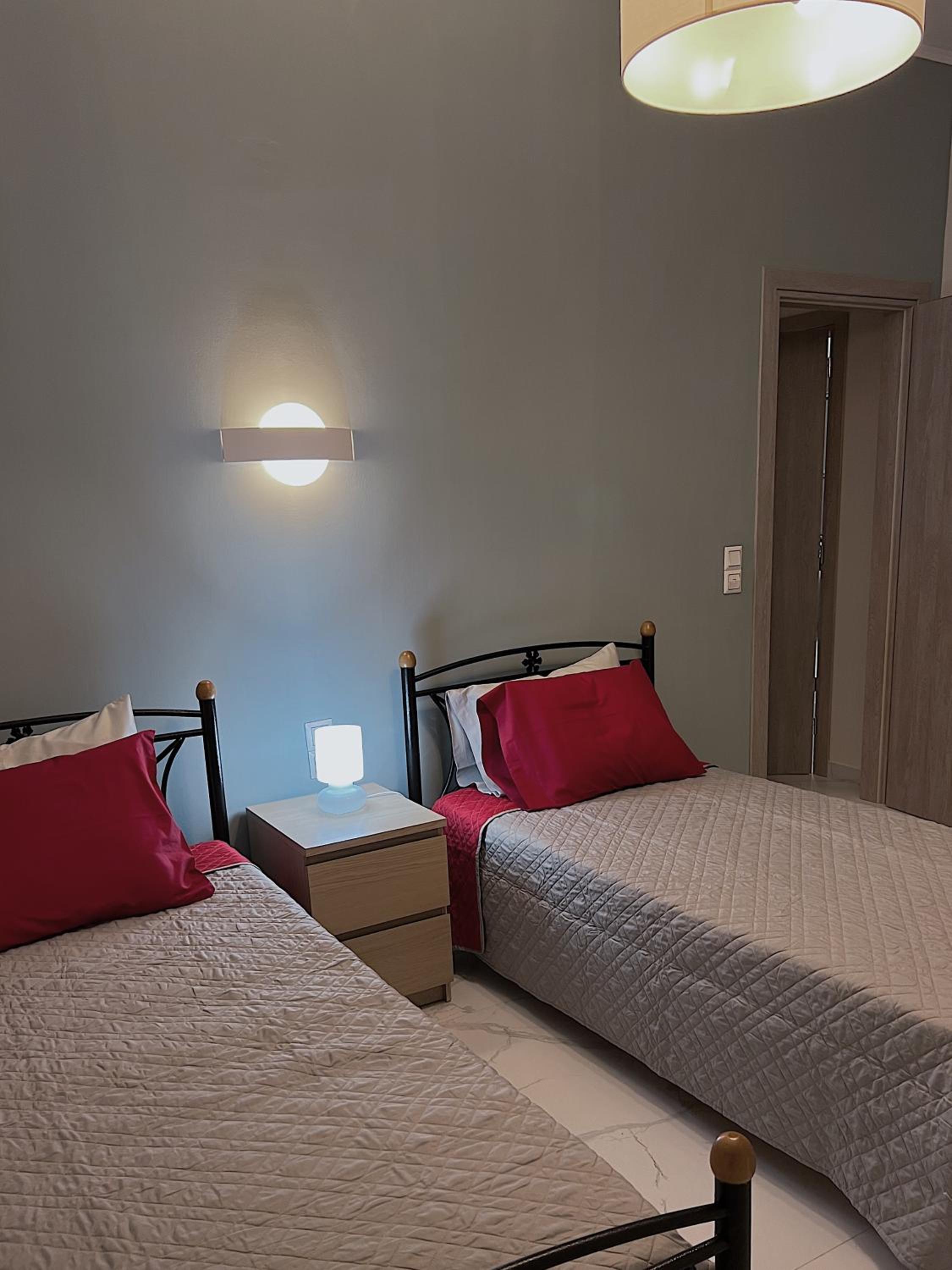 Two-Bedroom Apartment - Photo 6