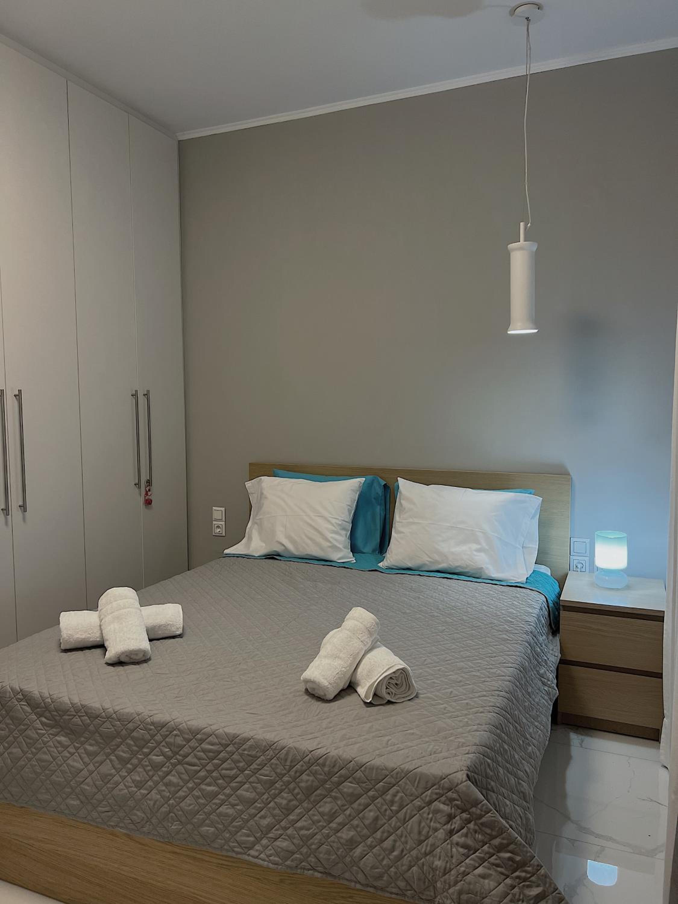 Two-Bedroom Apartment - Photo 5