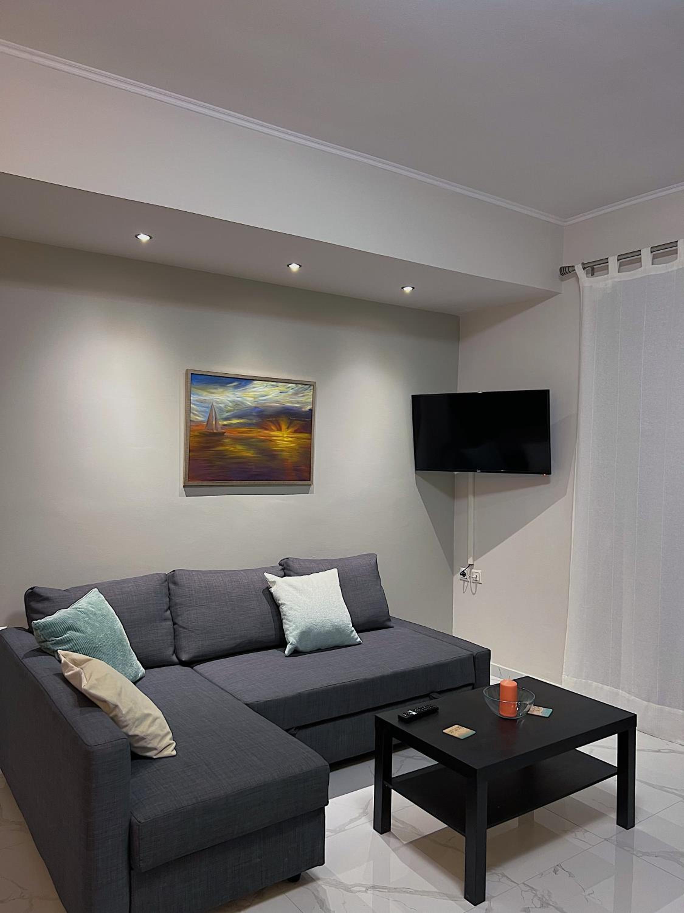 Two-Bedroom Apartment - Photo 3