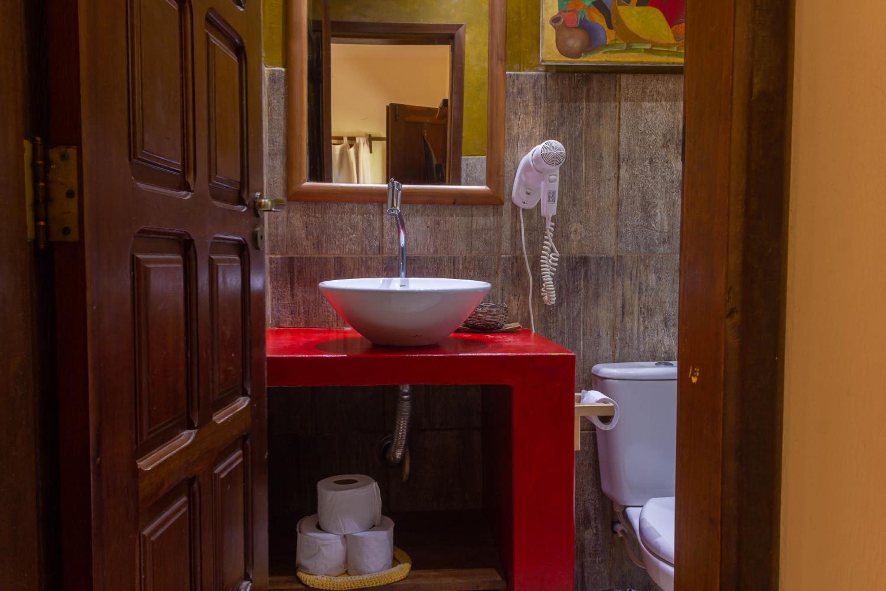 Triple Room - Photo 18