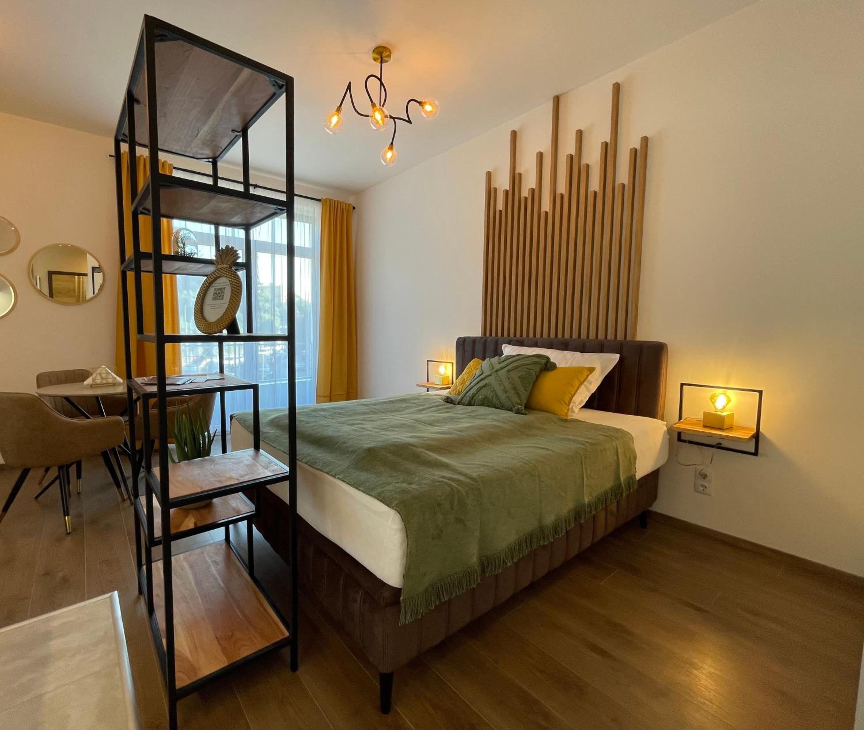 One-Bedroom Apartment - Photo 1