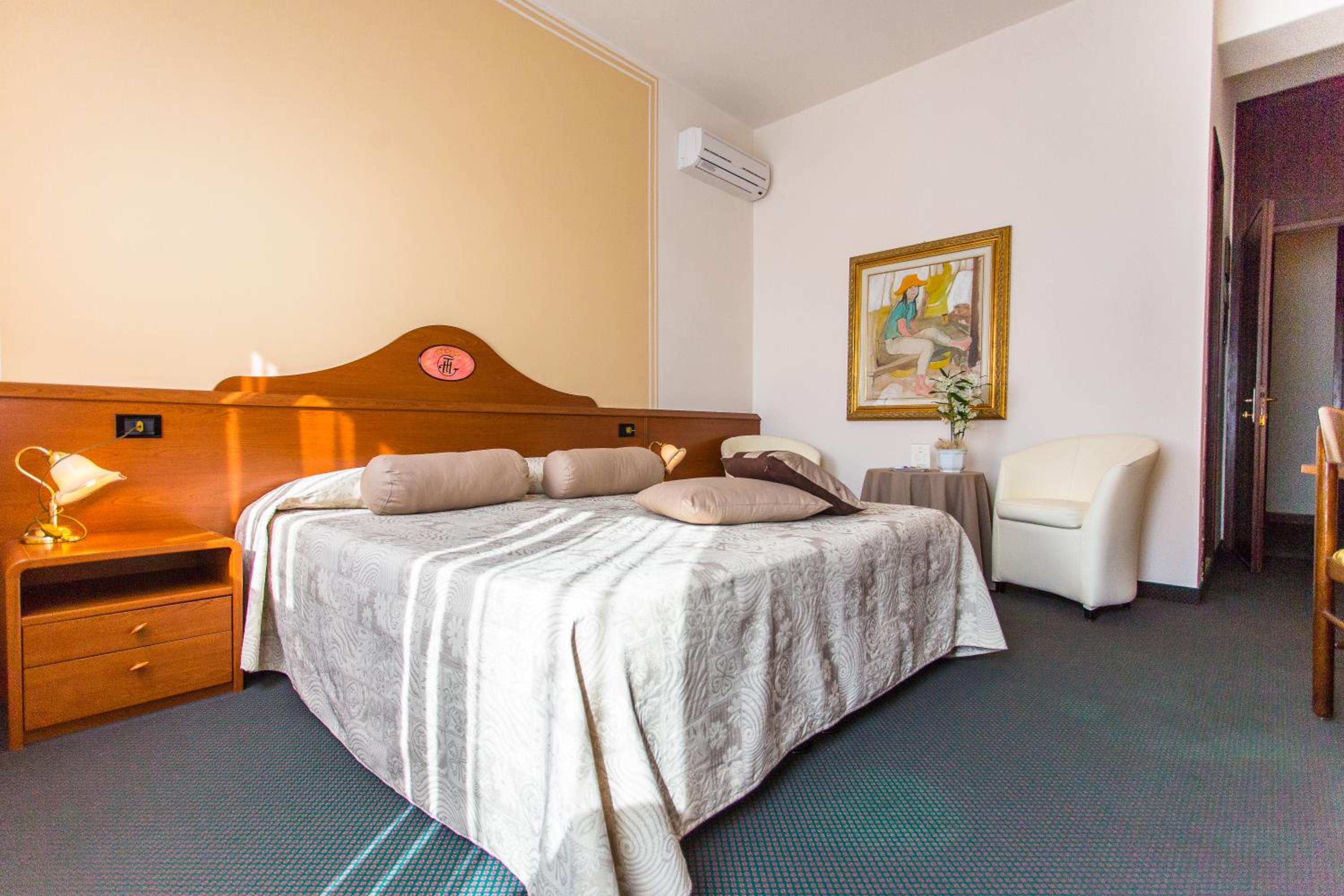 Classic Double or Twin Room - Photo 3