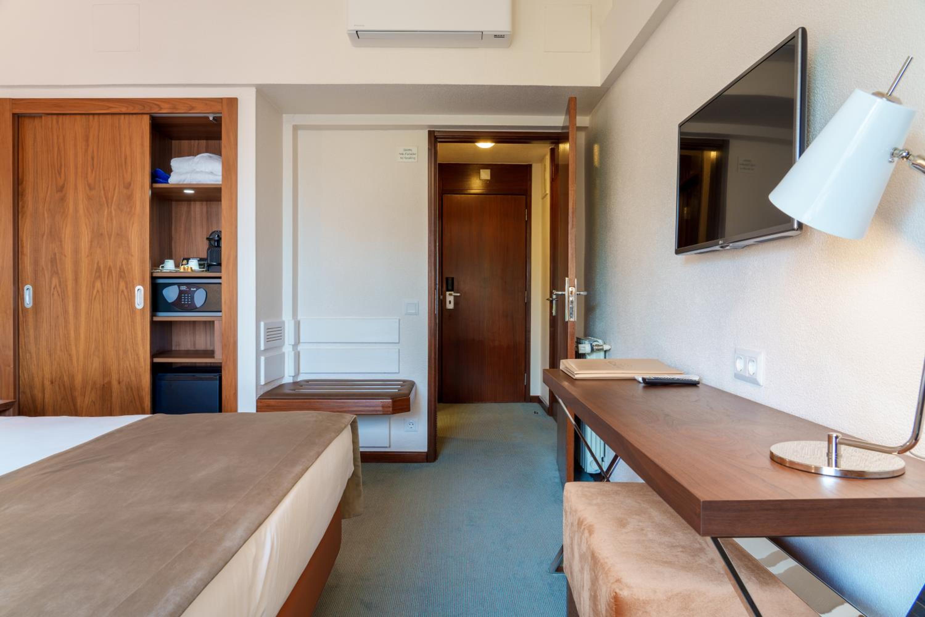 Classic Double Room - Photo 2