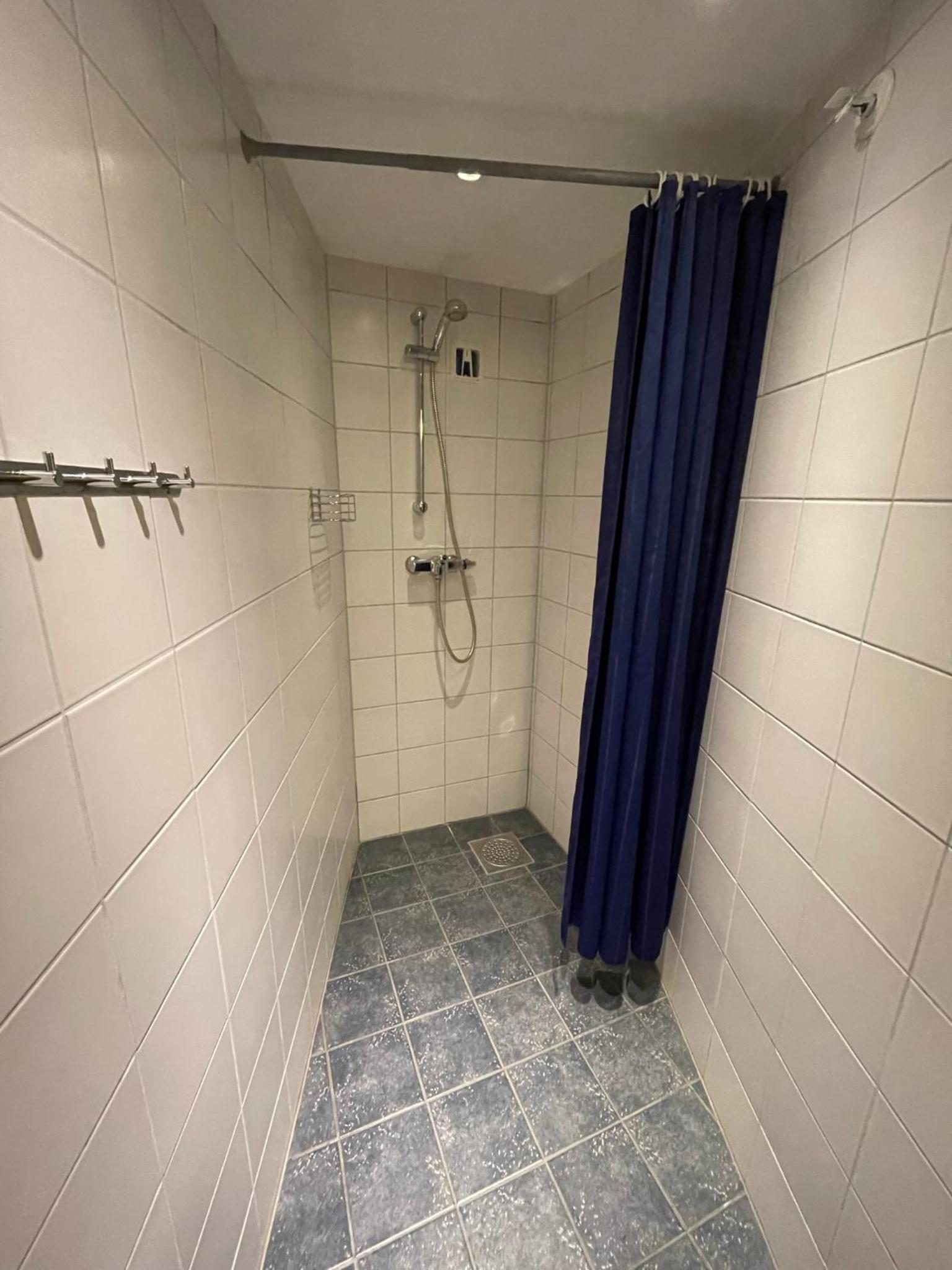 Double or Twin Room with Shared Bathroom photo 2