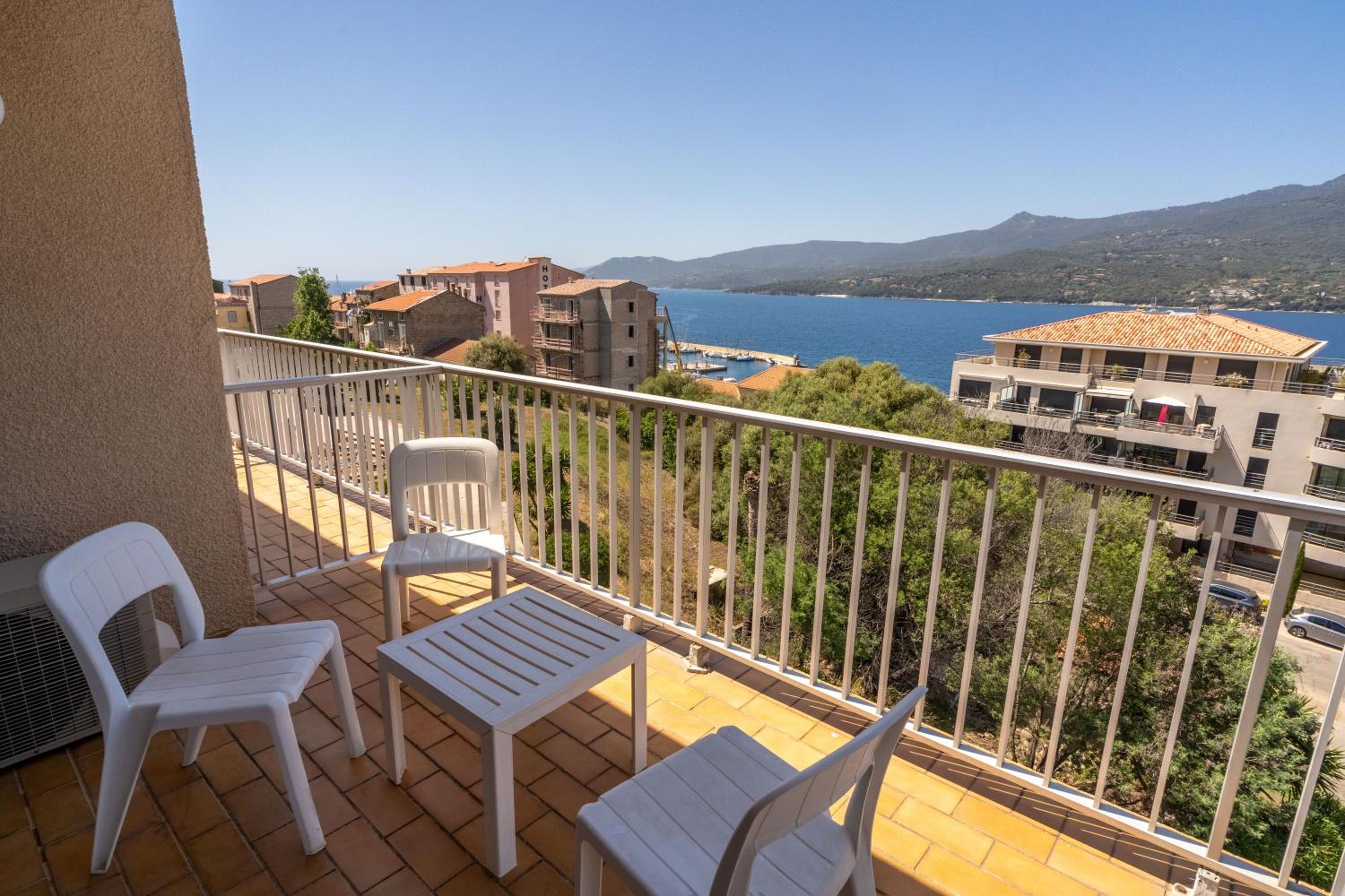 Triple Room with Sea View photo 2